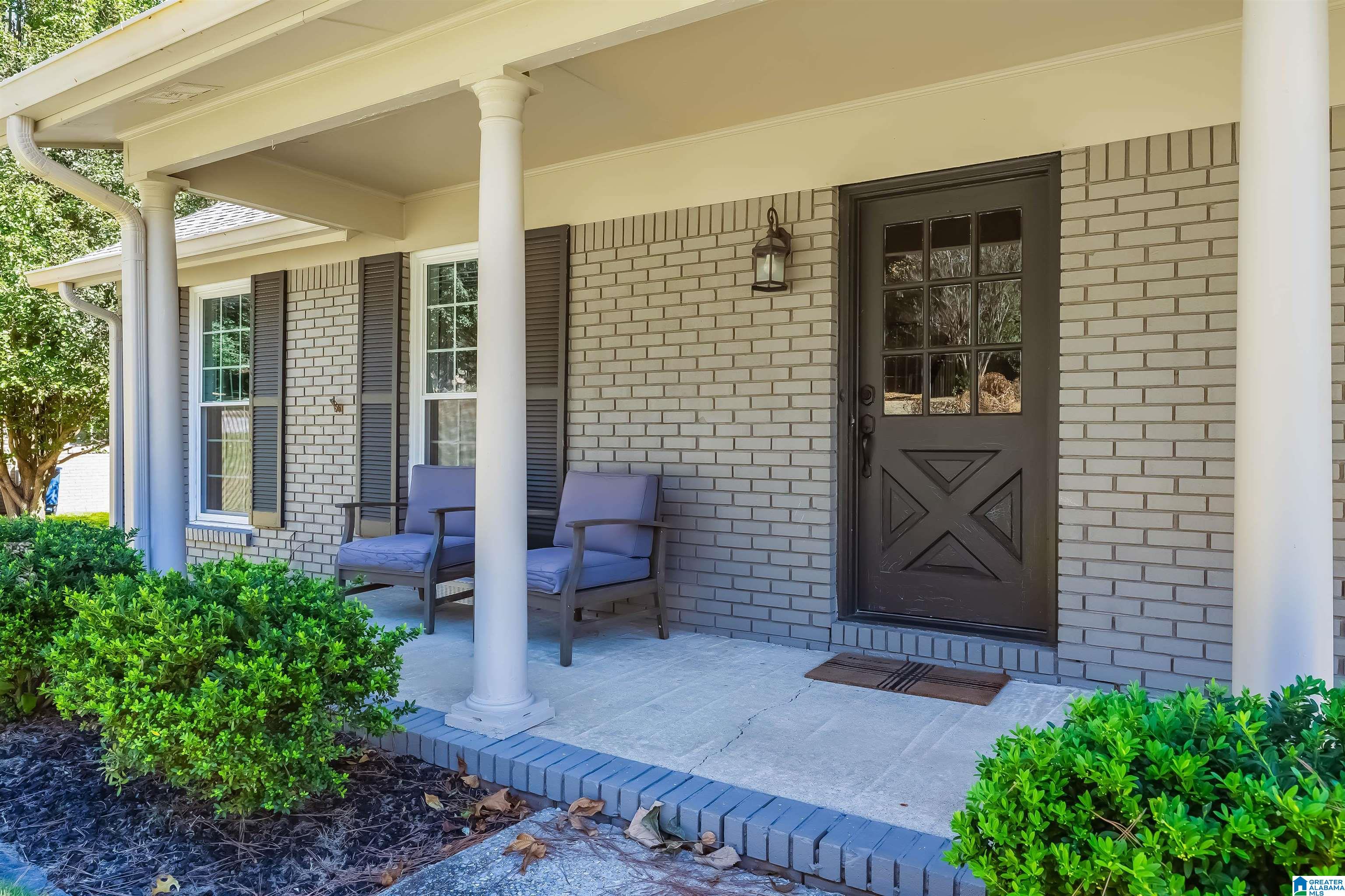Photo 2 of Single family home for sale at 2321 Empire Rd, Hoover, AL 35226 | MLS# 21468248 | Listing updated on 2026-10-23