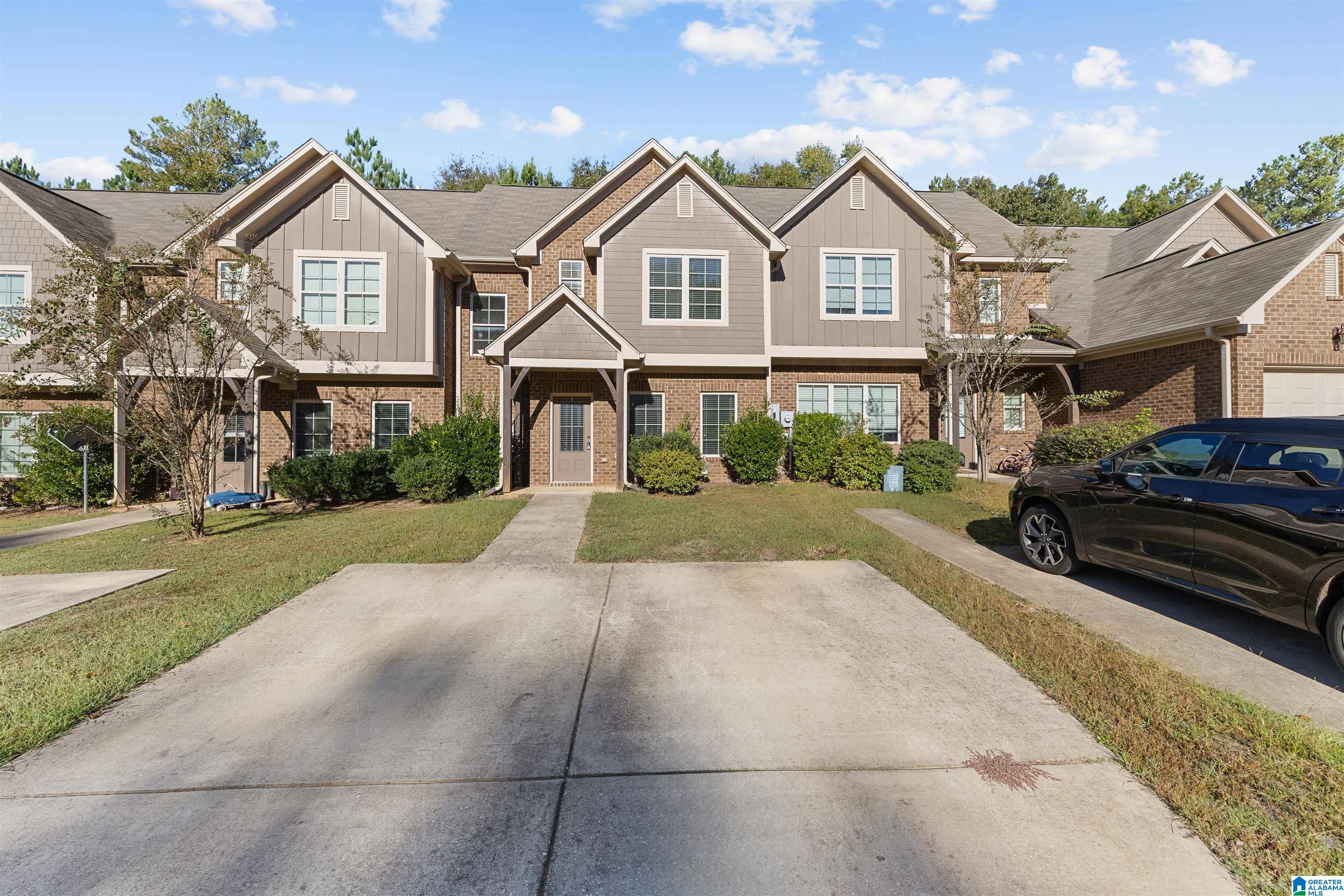 Photo 2 of Townhouse for sale at 536 Polo Way, Chelsea, AL 35043 | MLS# 21468256 | Listing updated on 2026-10-22