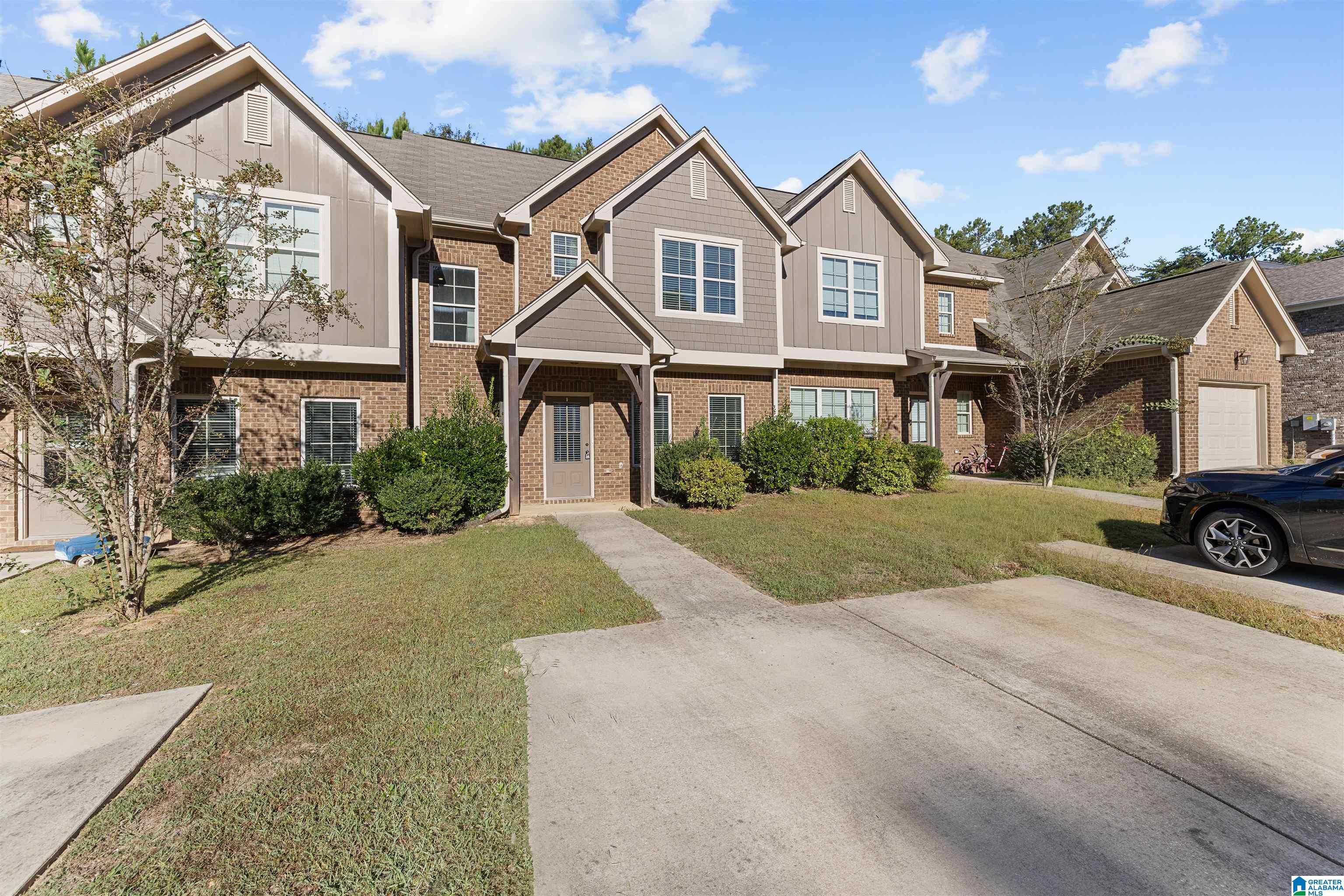 Photo 3 of Townhouse for sale at 536 Polo Way, Chelsea, AL 35043 | MLS# 21468256 | Listing updated on 2026-10-22