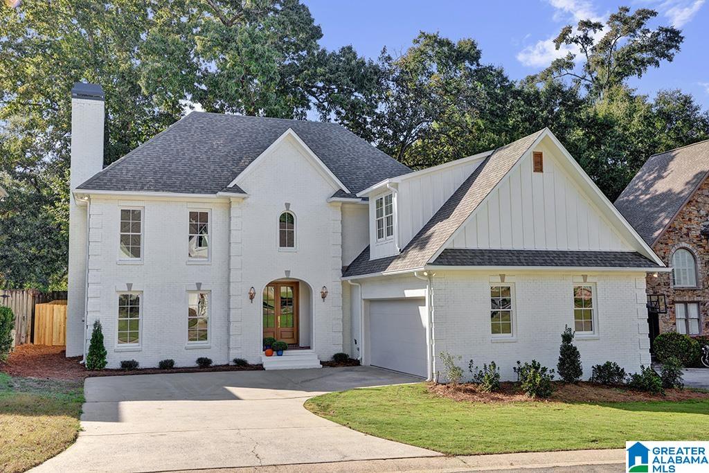 Photo 2 of Single family home for sale at 2535 Ivy Glenn Dr, Vestavia, AL 35243 | MLS# 21468262 | Listing updated on 2026-10-22