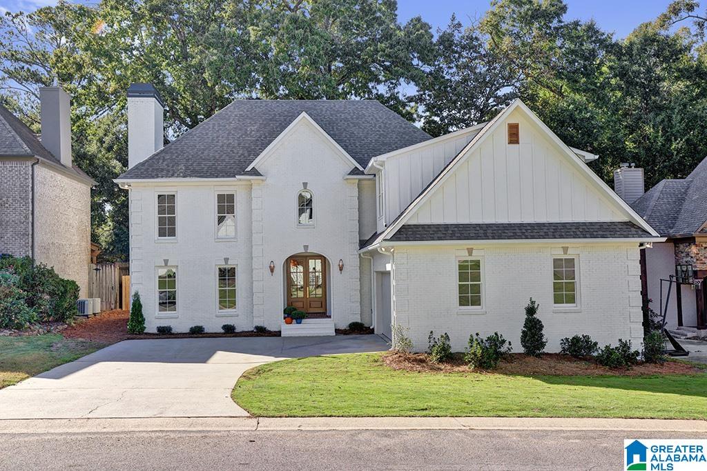 Photo 3 of Single family home for sale at 2535 Ivy Glenn Dr, Vestavia, AL 35243 | MLS# 21468262 | Listing updated on 2026-10-22