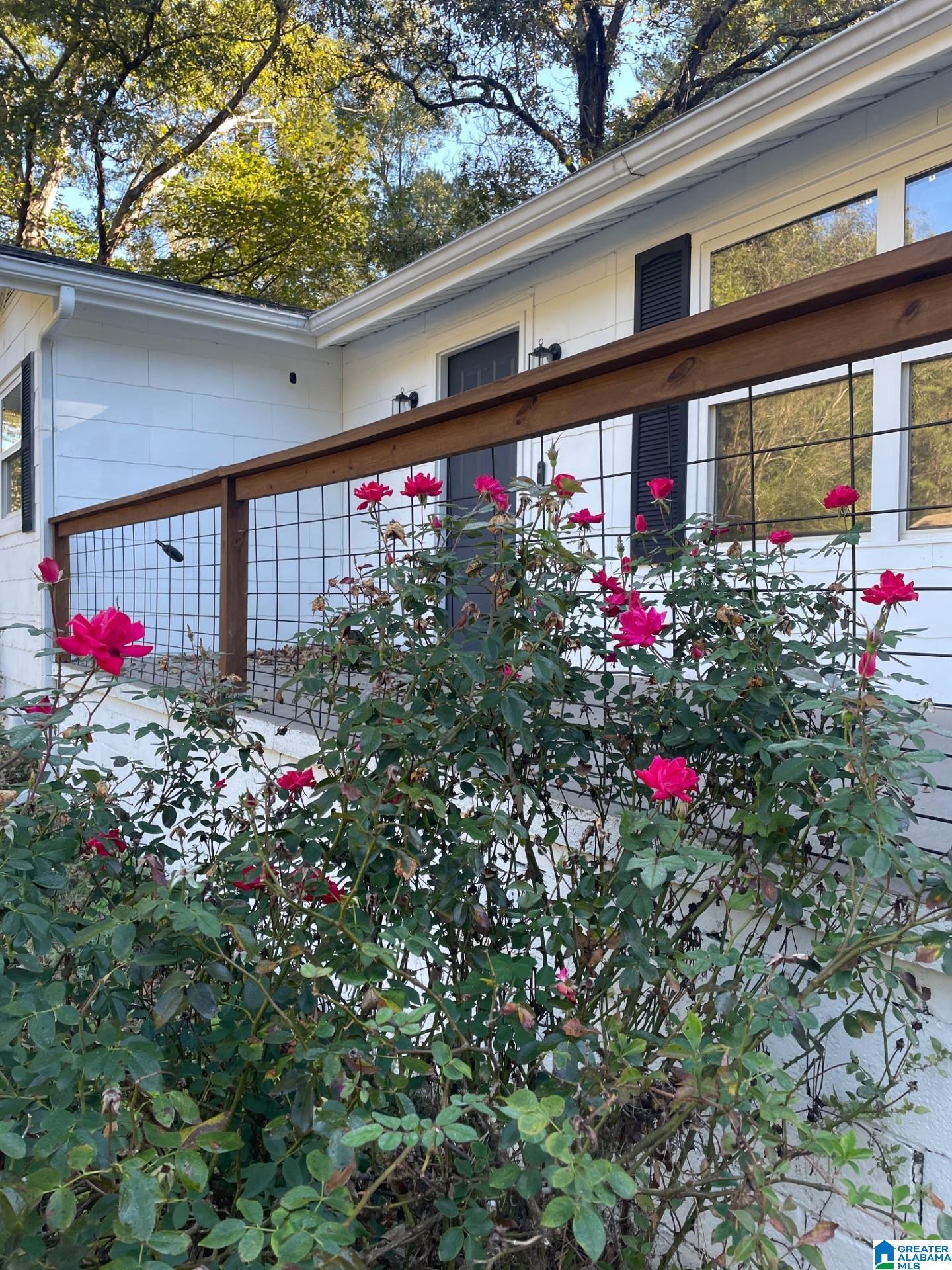 Photo 3 of Single family home for sale at 7885 Old Bradford Rd, Pinson, AL 35126 | MLS# 21468291 | Listing updated on 2026-10-22