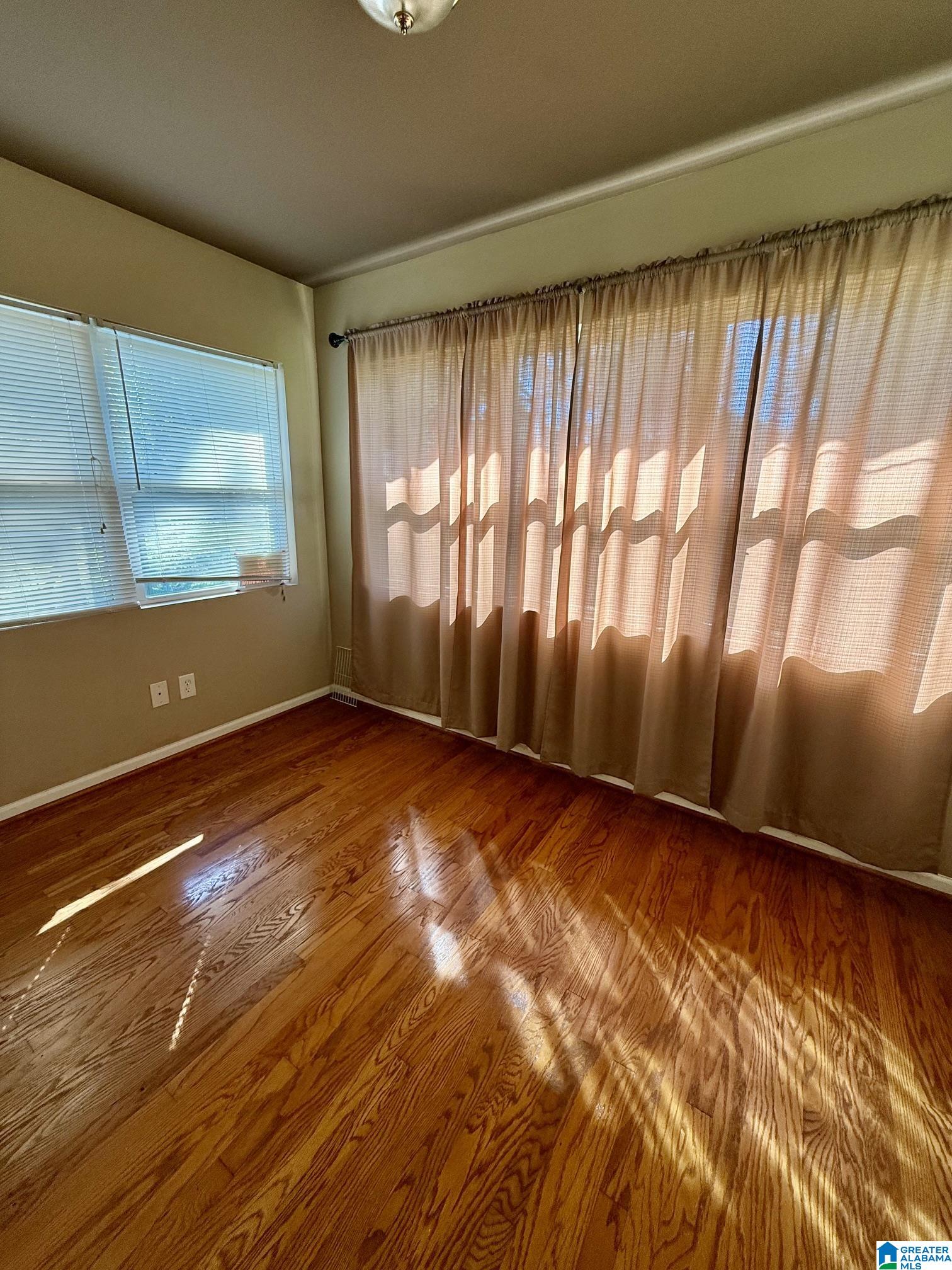 Photo 3 of Single family home for sale at 104 E Crest Rd, Bessemer, AL 35023 | MLS# 21468318 | Listing updated on 2026-10-22
