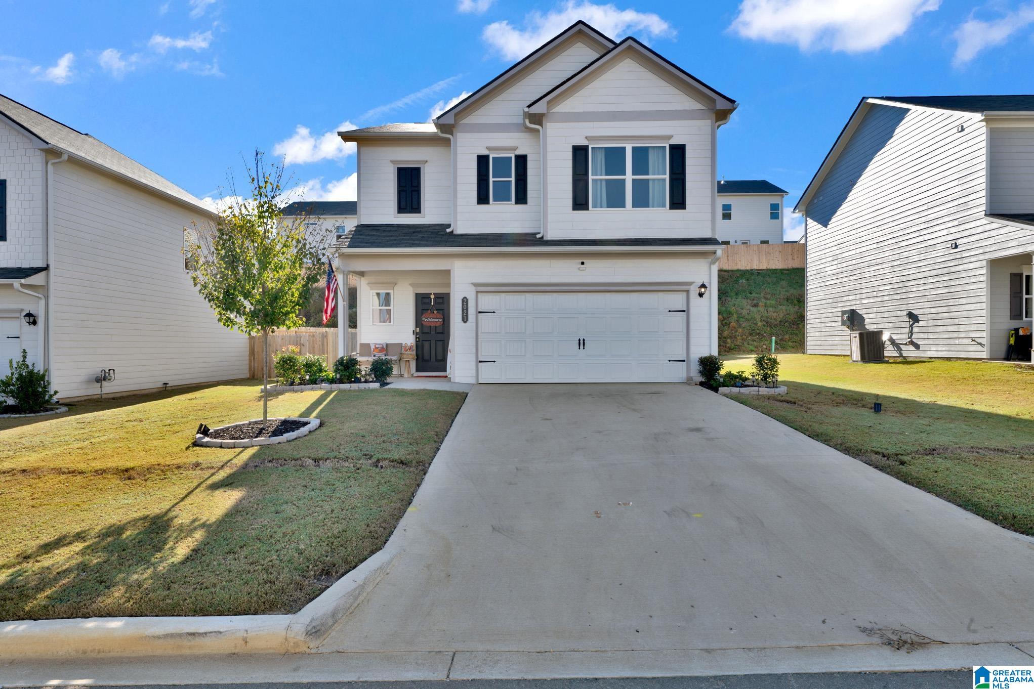 Photo 2 of Single family home for sale at 2021 Valley Run, Leeds, AL 35094 | MLS# 21468348 | Listing updated on 2026-10-22