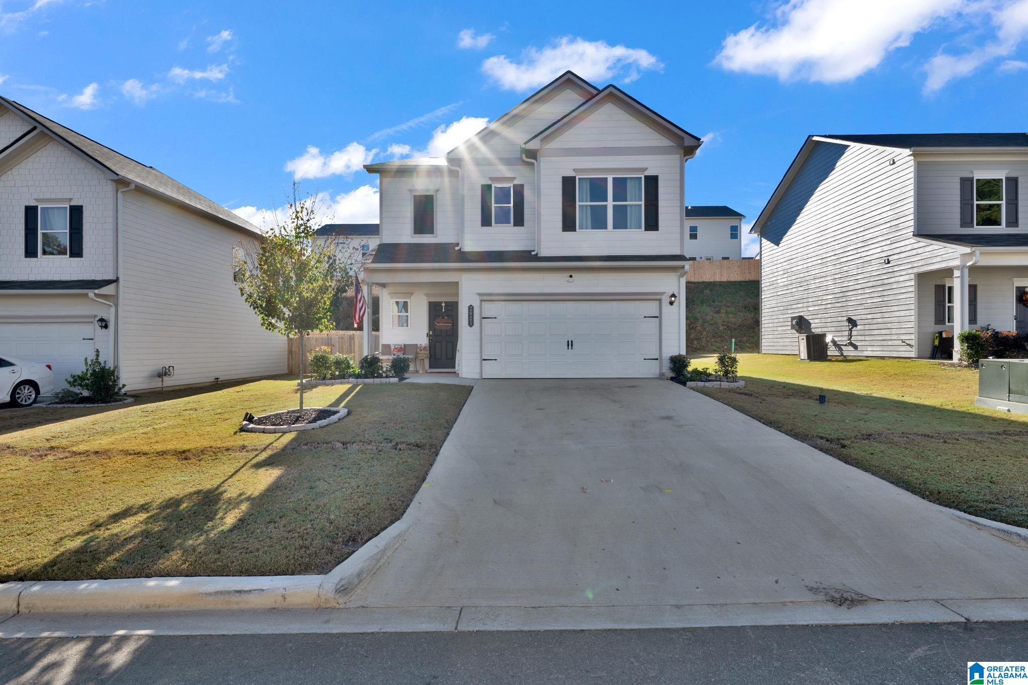 Photo 3 of Single family home for sale at 2021 Valley Run, Leeds, AL 35094 | MLS# 21468348 | Listing updated on 2026-10-22