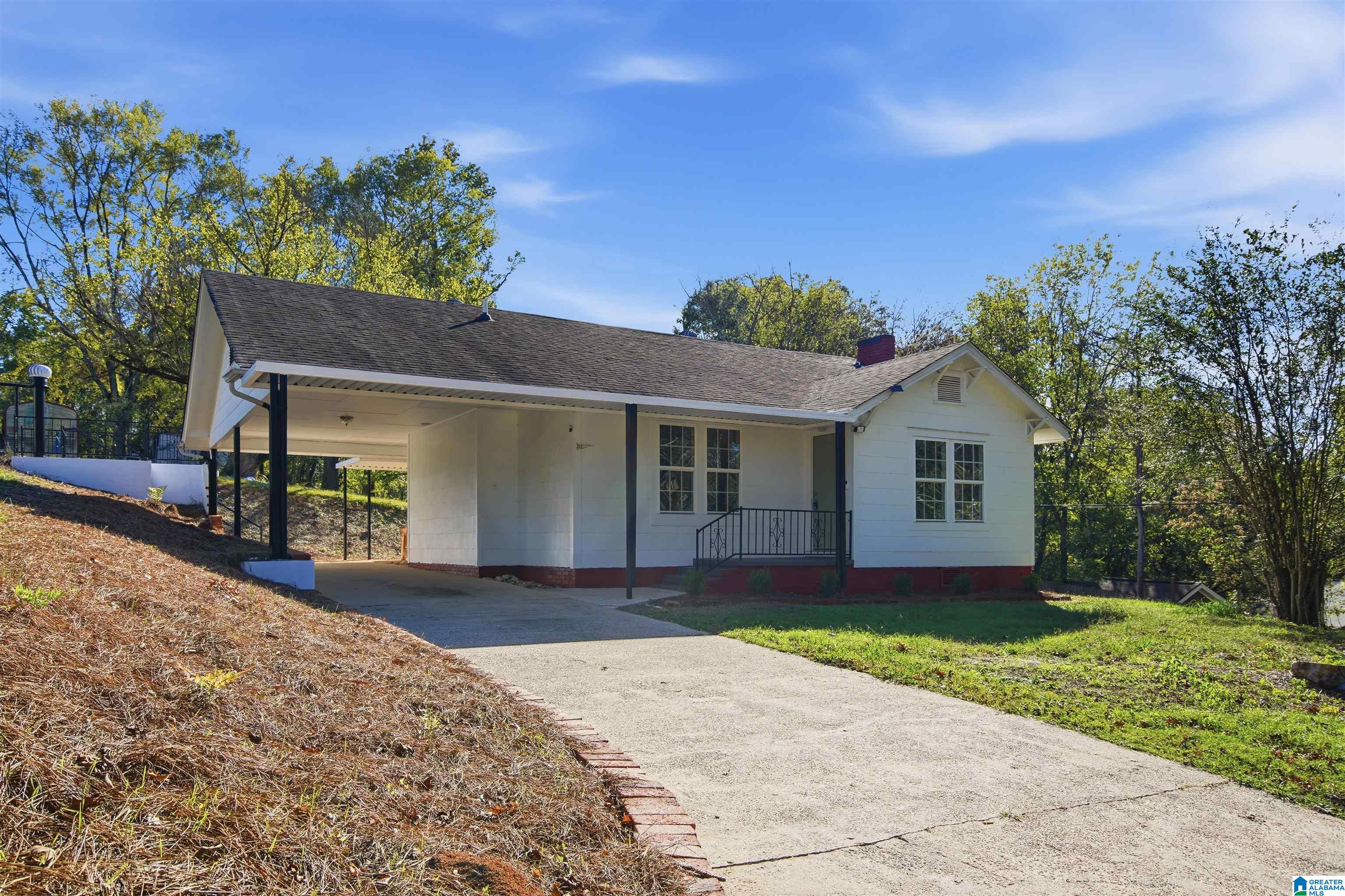 Photo 1 of Single family home for sale at 990 Bluff St, Bessemer, AL 35020 | MLS# 21468391 | Listing updated on 2026-10-22