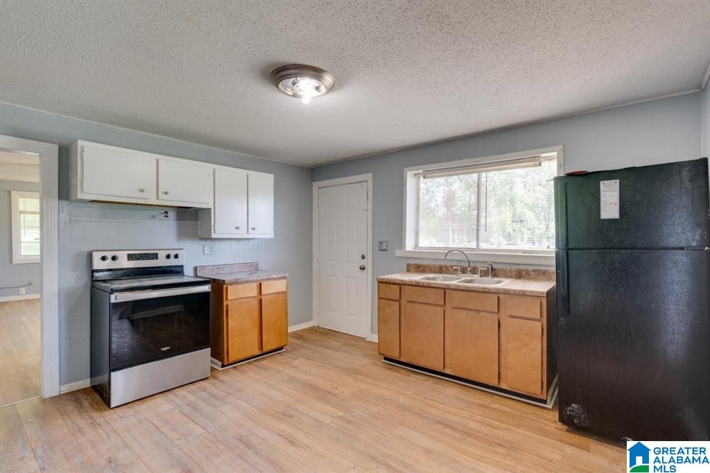 Photo 3 of Single family home for sale at 5419 Main St, Birmingham, AL 35228 | MLS# 21468395 | Listing updated on 2026-10-23