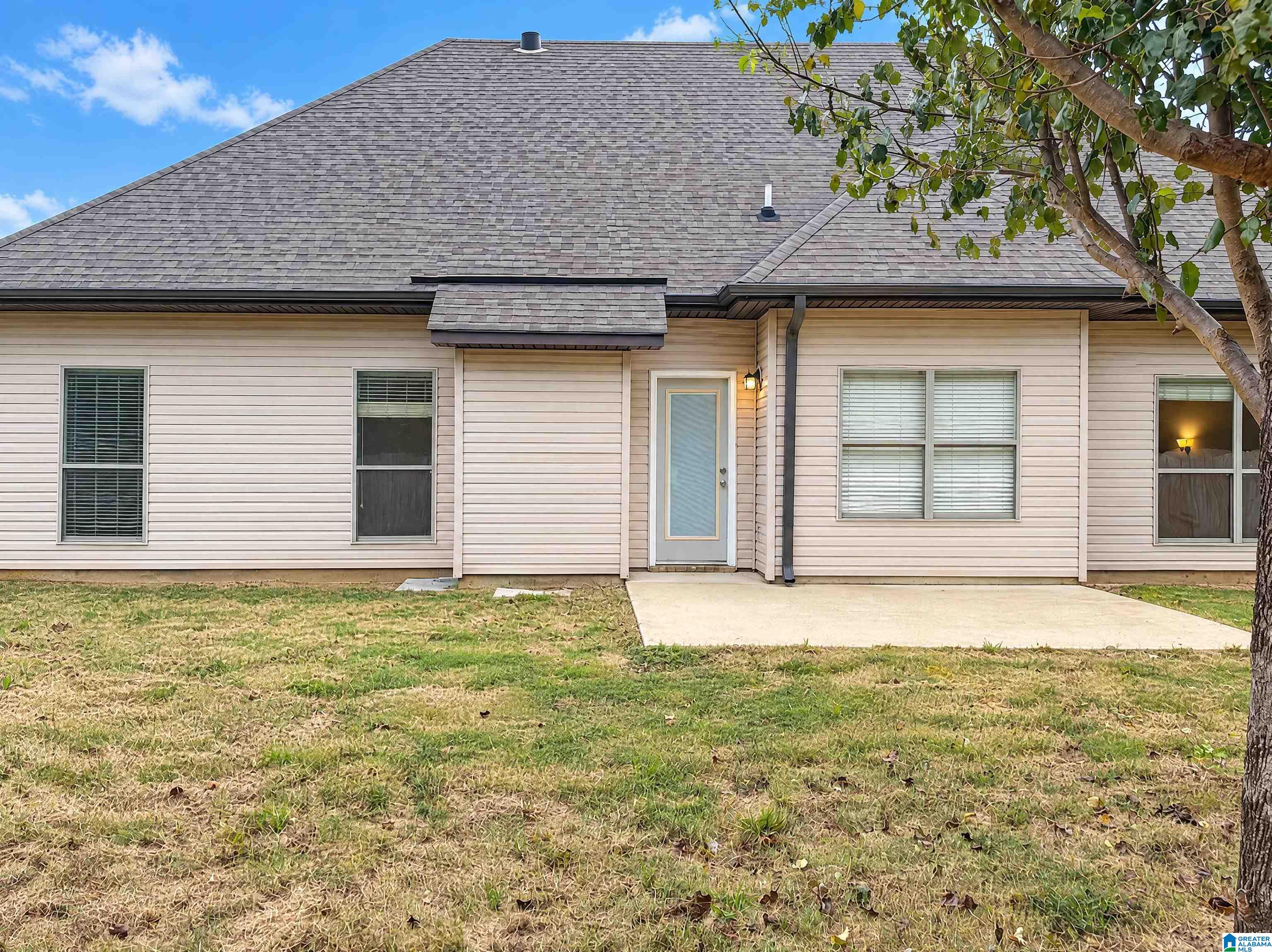 Photo 4 of Single family home for sale at 4203 Old Cahaba Pkwy, Helena, AL 35080 | MLS# 21468396 | Listing updated on 2026-10-22