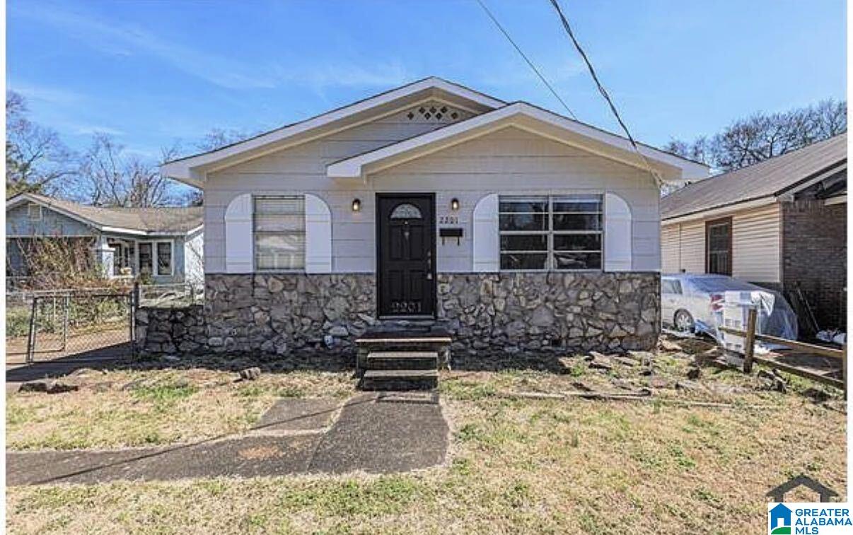 Single family home for sale at 2201 Beulah Ave SW, BIRMINGHAM, AL 35211 | MLS# 21468397