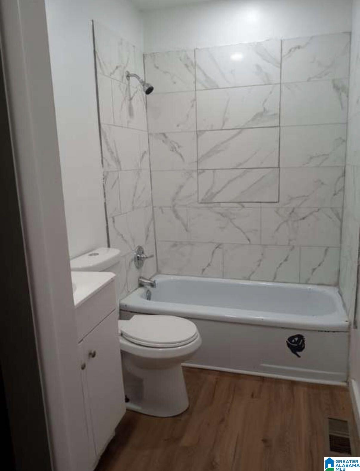 Photo 3 of Single family home for sale at 913a 13th Street, Birmingham, AL 35228 | MLS# 21468398 | Listing updated on 2026-10-23