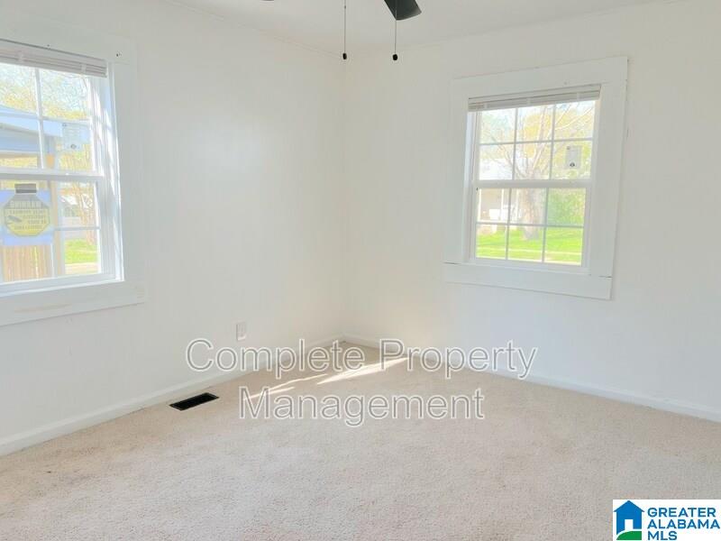 Photo 3 of Single family home for sale at 5617 Ave Q, Birmingham, AL 35208 | MLS# 21468411 | Listing updated on 2026-10-22