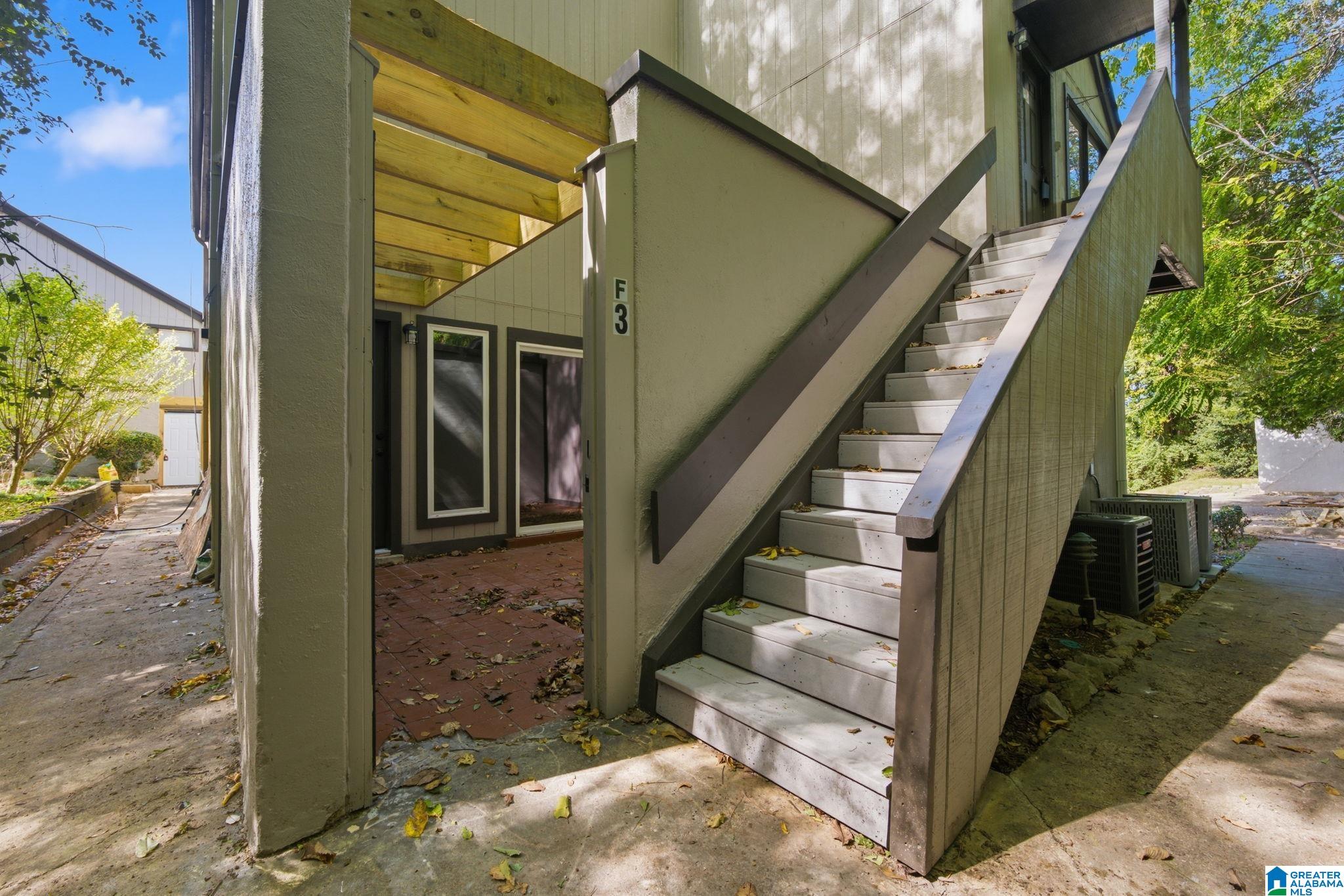Photo 2 of Condo for sale at 3350 Altamont Rd #F3, Birmingham, AL 35205 | MLS# 21468413 | Listing updated on 2026-10-22