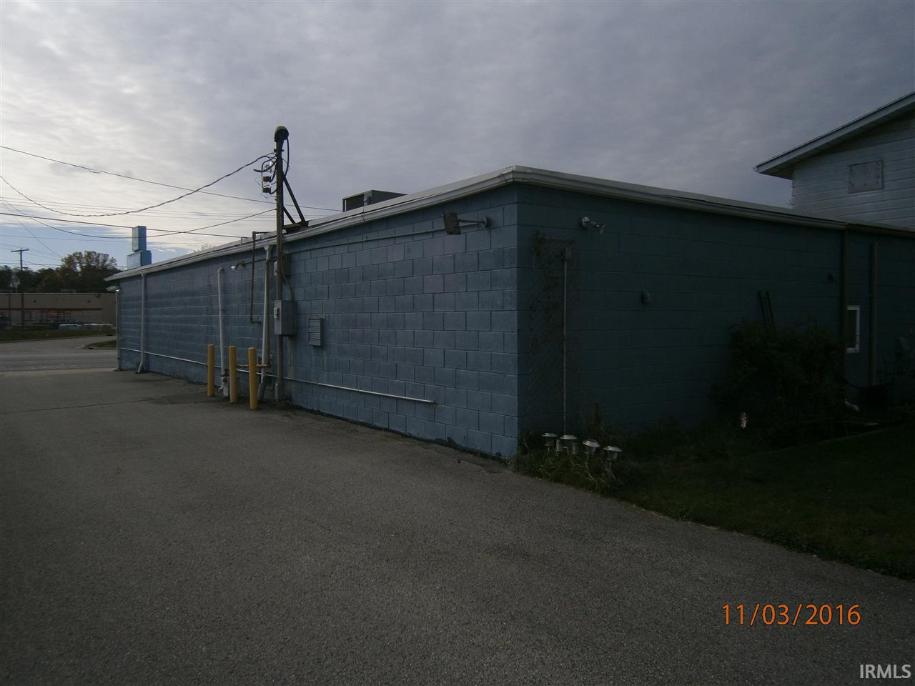 Photo 4 of 3444 S Main Boulevard