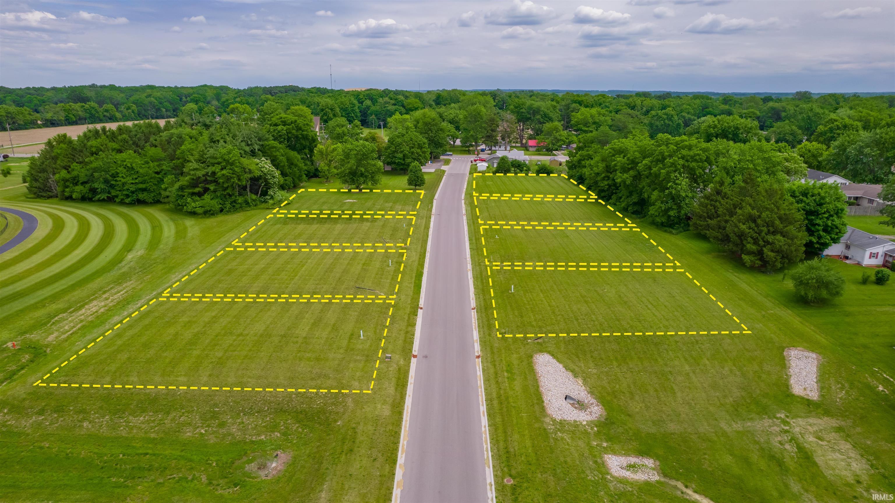 Photo 2 of 205 Salamonie Ln