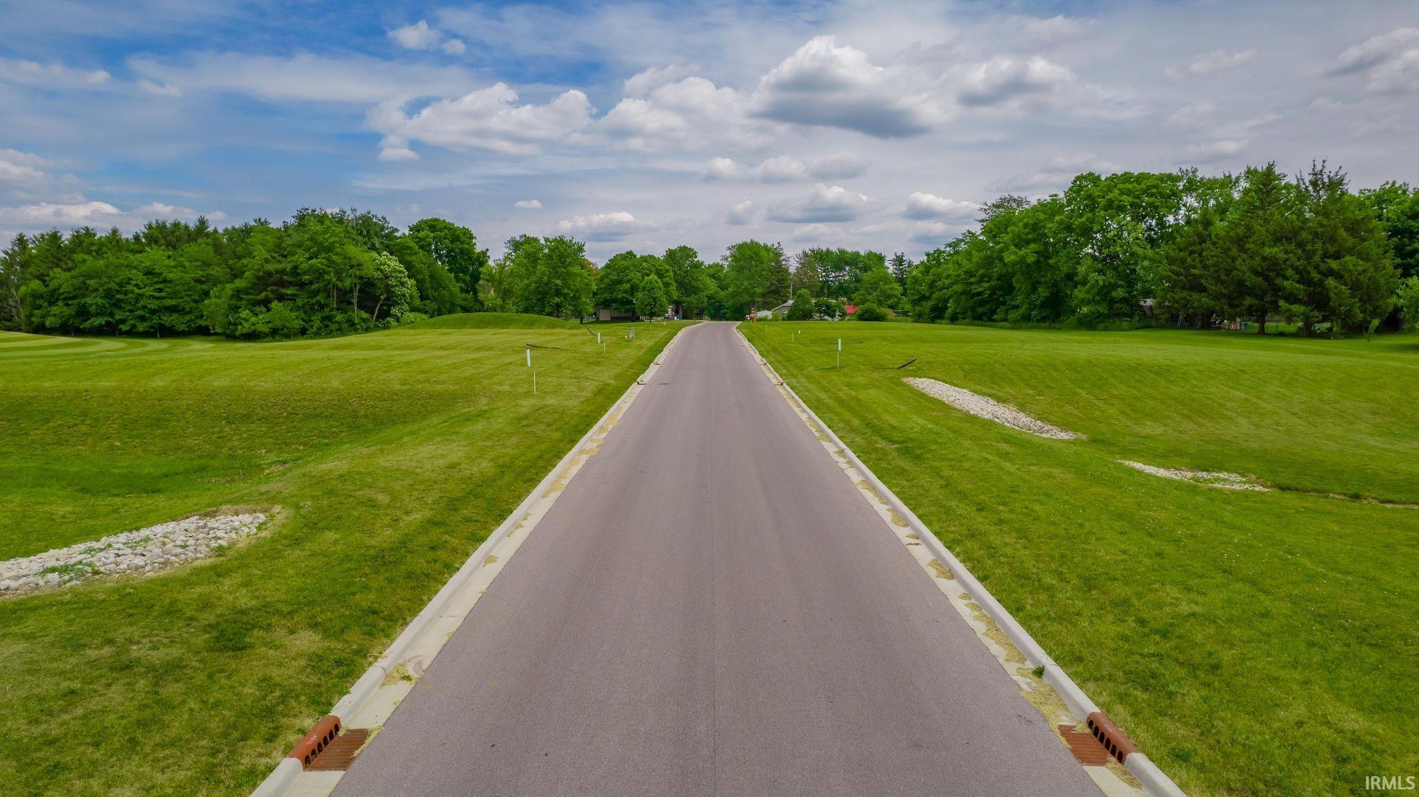 Photo 3 of 211 Salamonie Ln