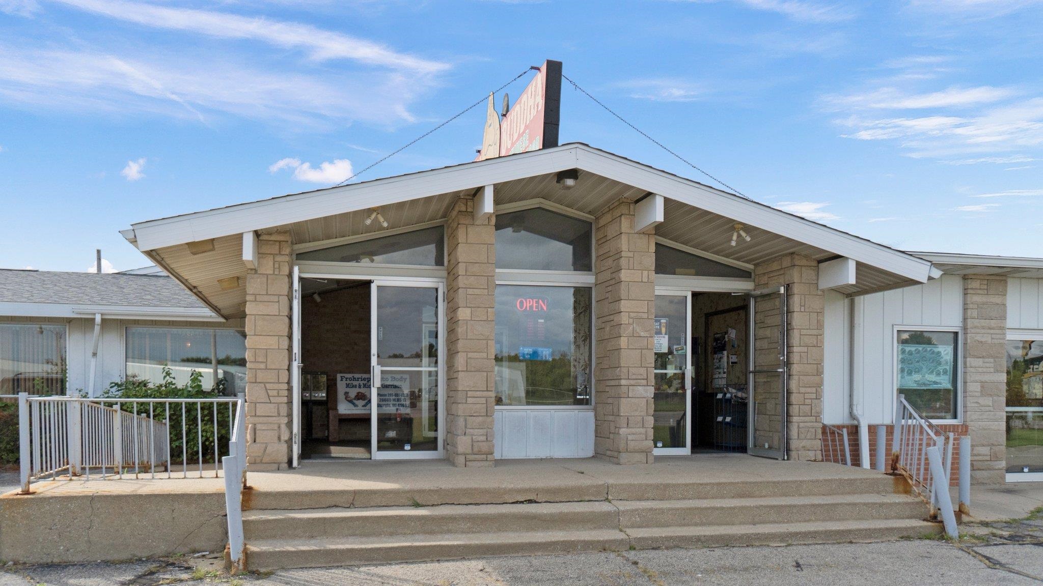 Photo 1 of 0010 W 815 N Road