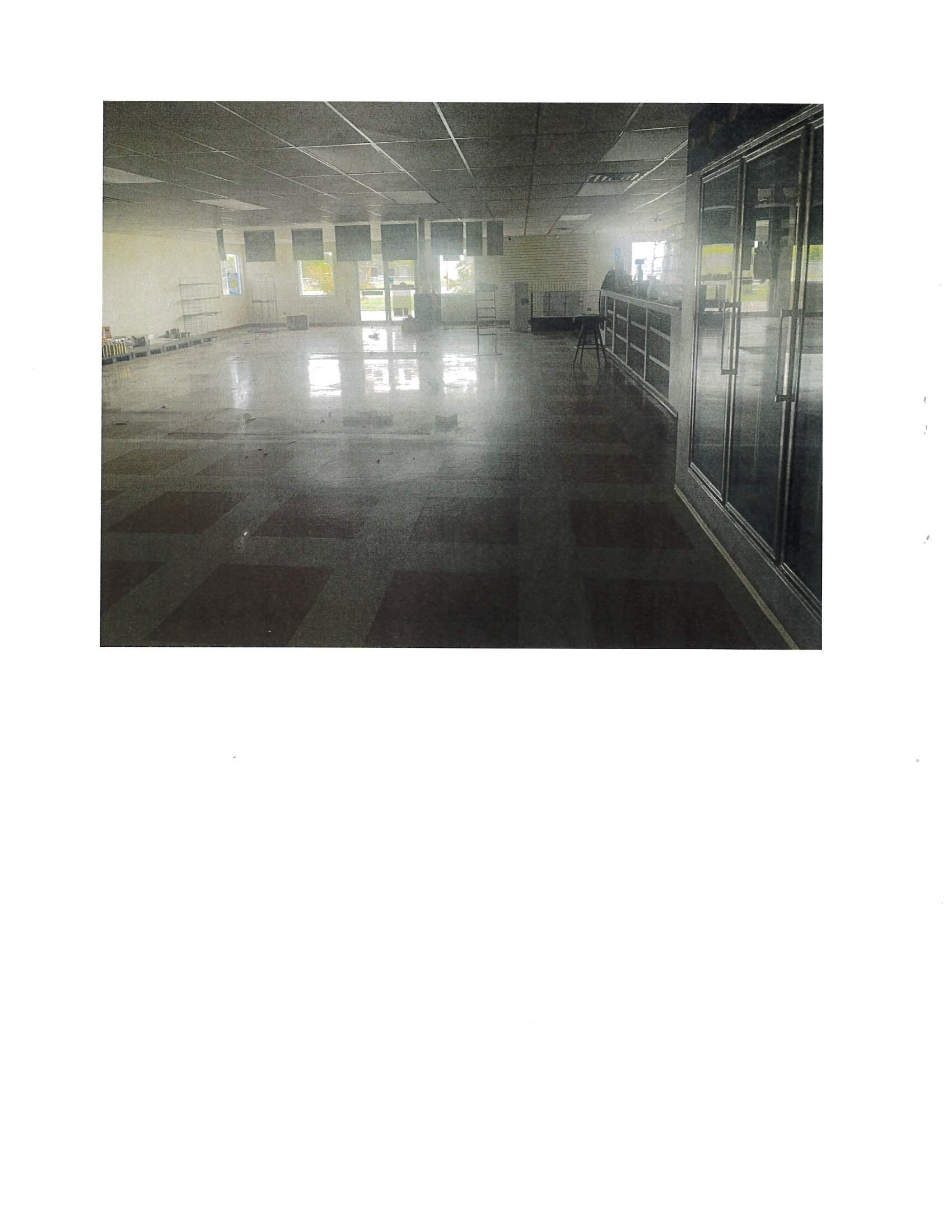 Photo 18 of 0010 W 815 N Road