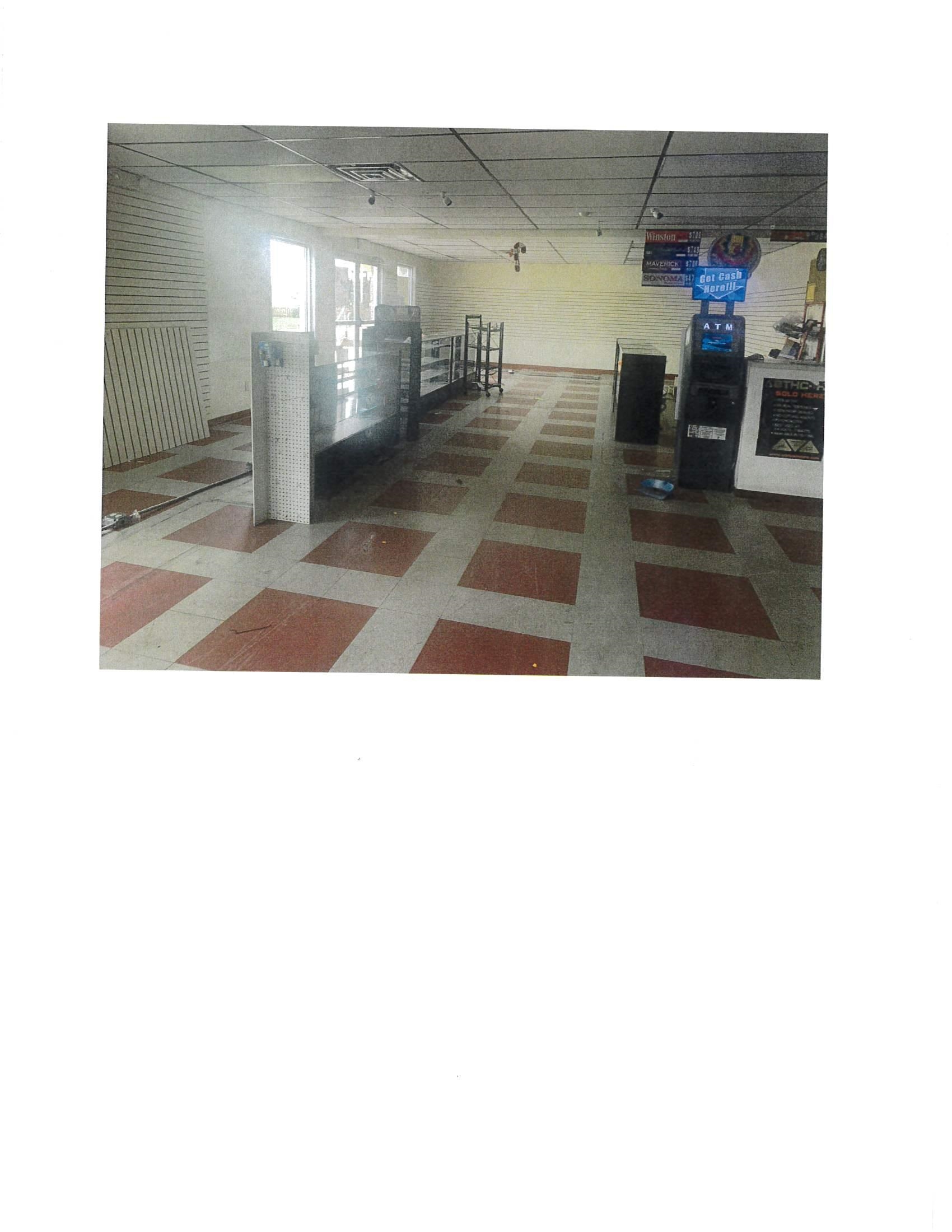 Photo 19 of 0010 W 815 N Road