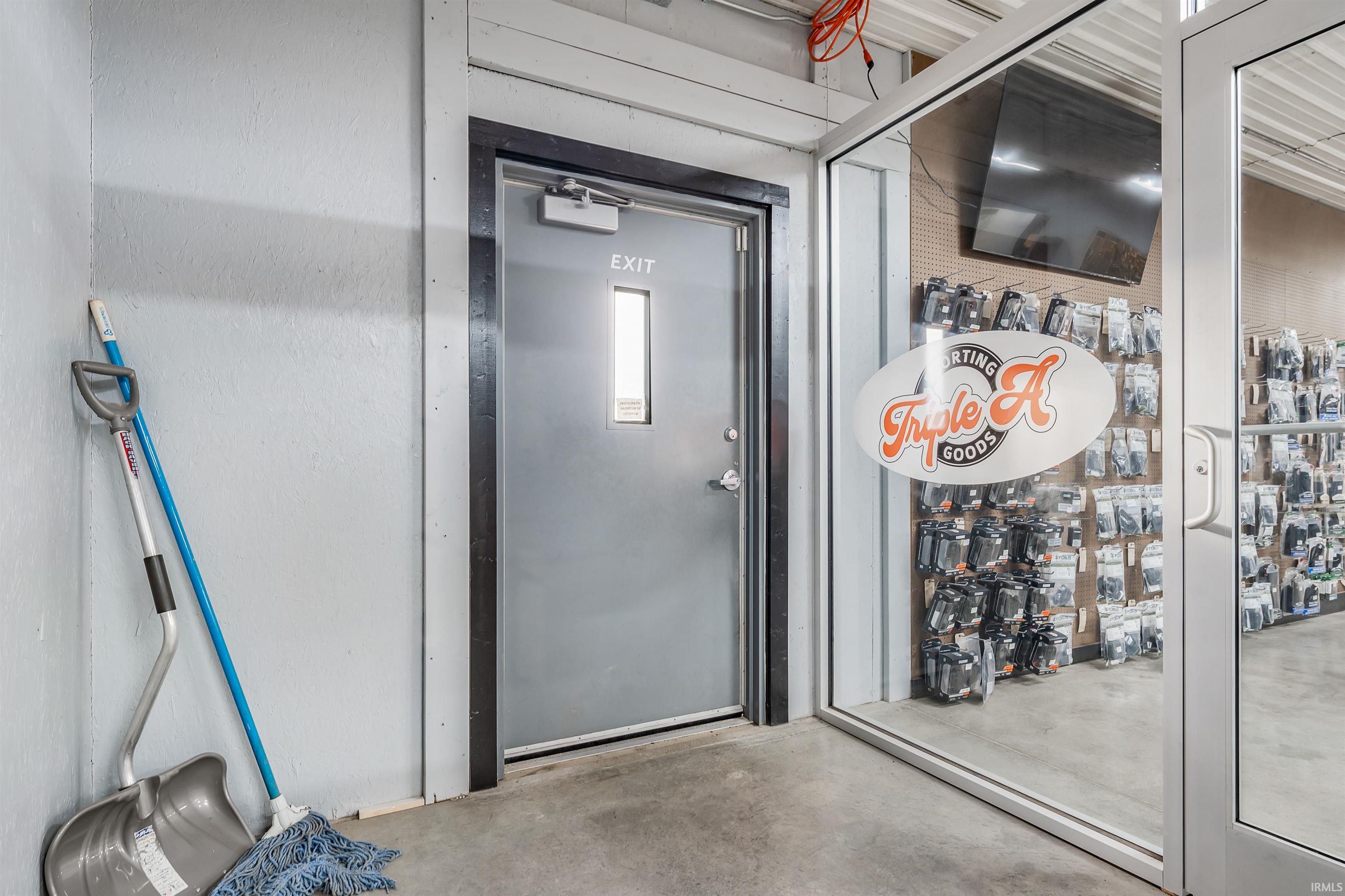 Photo 8 of 11750 E State Road 205