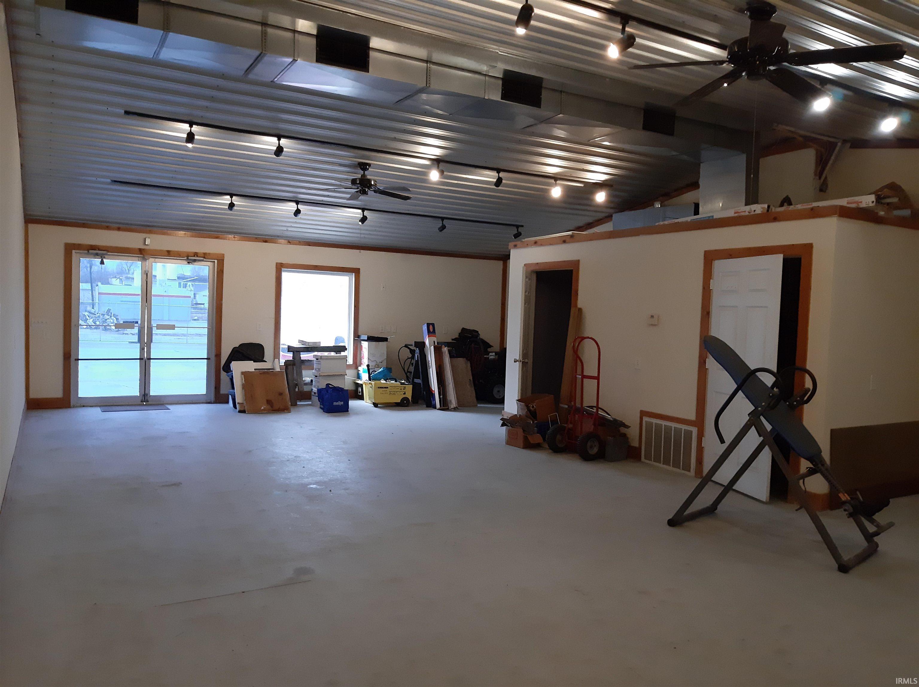 Photo 2 of 124 N McKinley Street