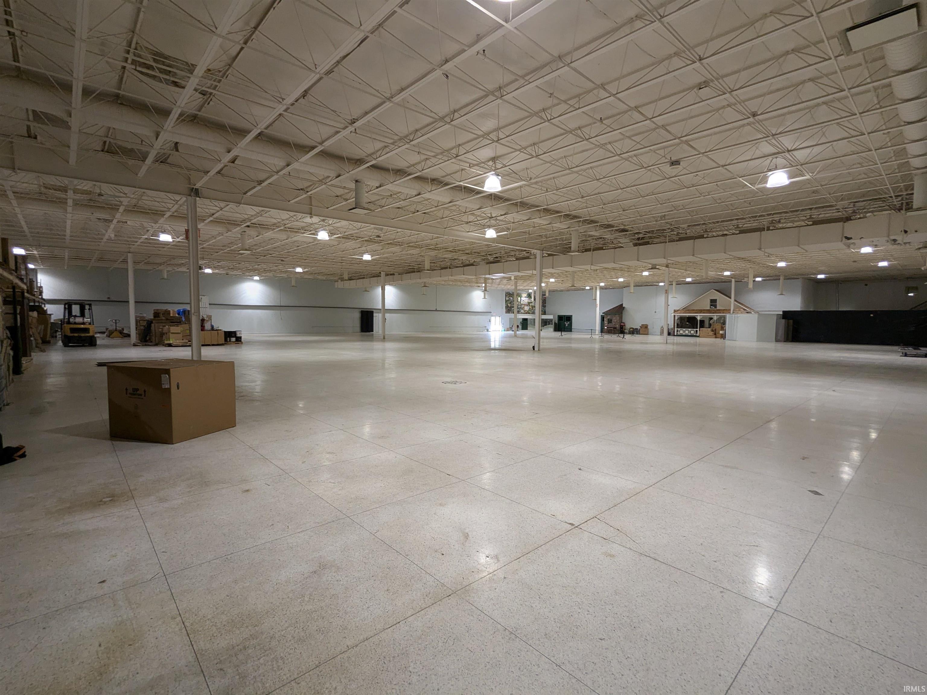 Listing 28