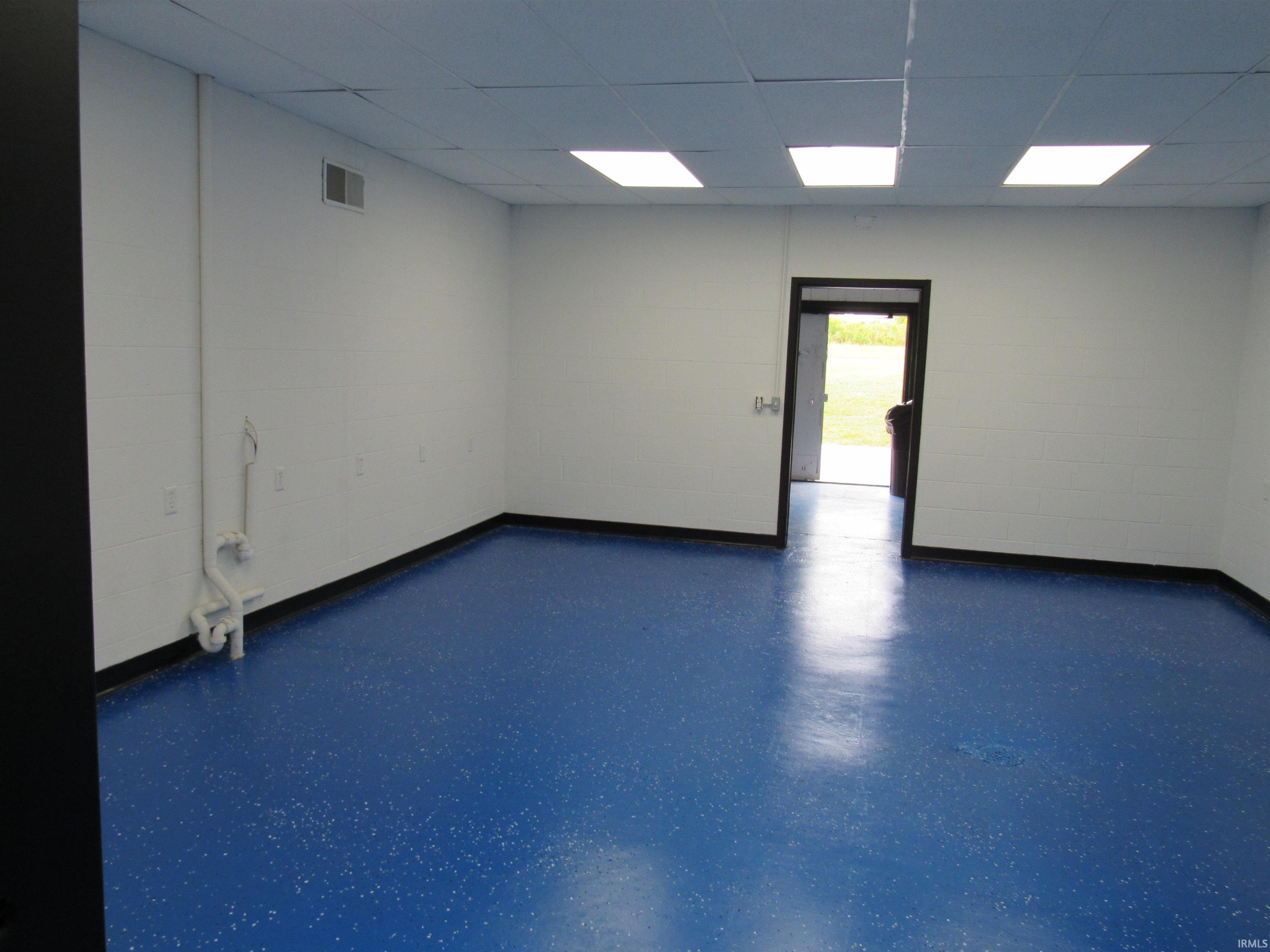 Photo 4 of 3725 N SR 127 Street