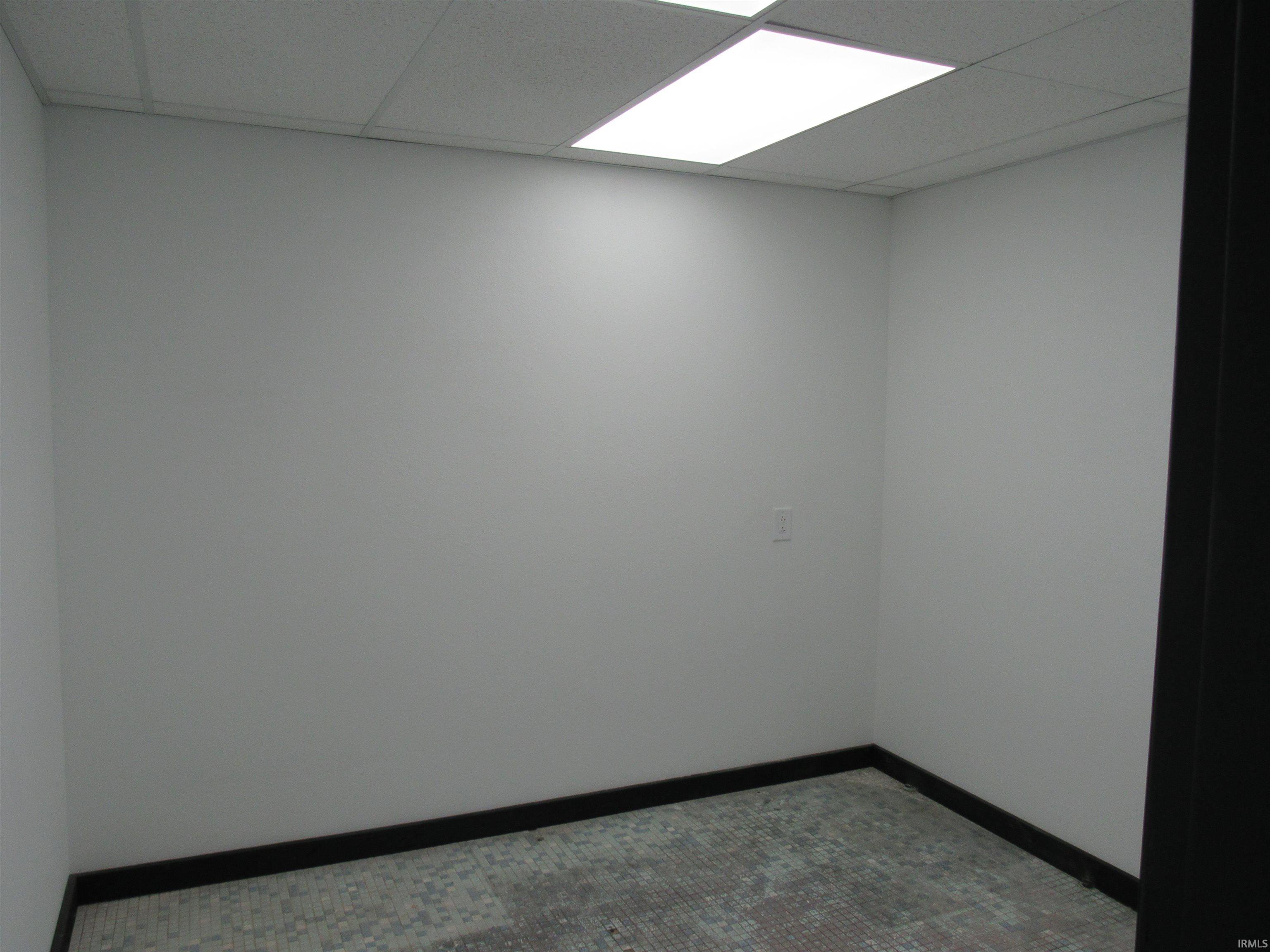 Photo 5 of 3725 N SR 127 Street