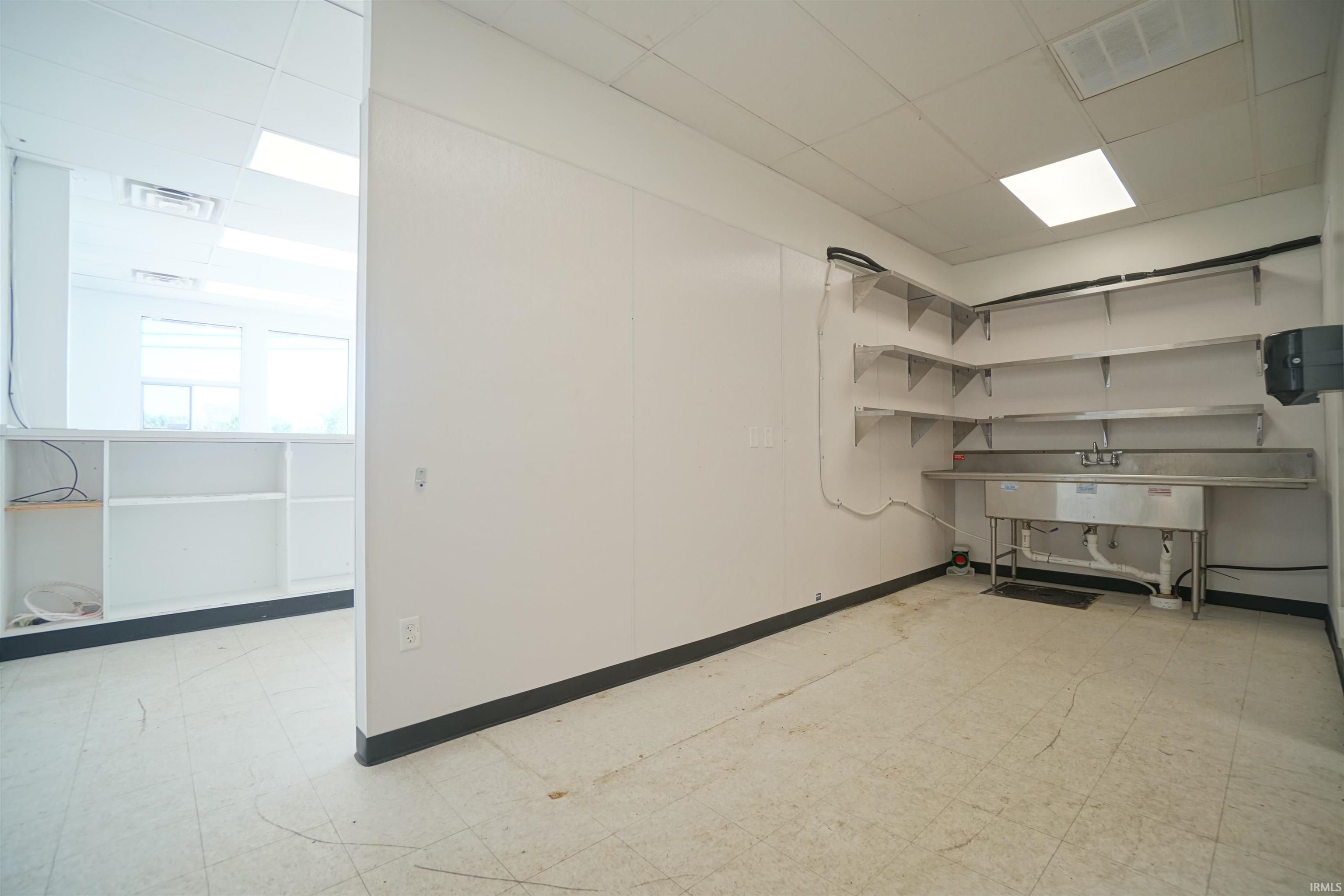 Photo 11 of 2950 Frontage Road