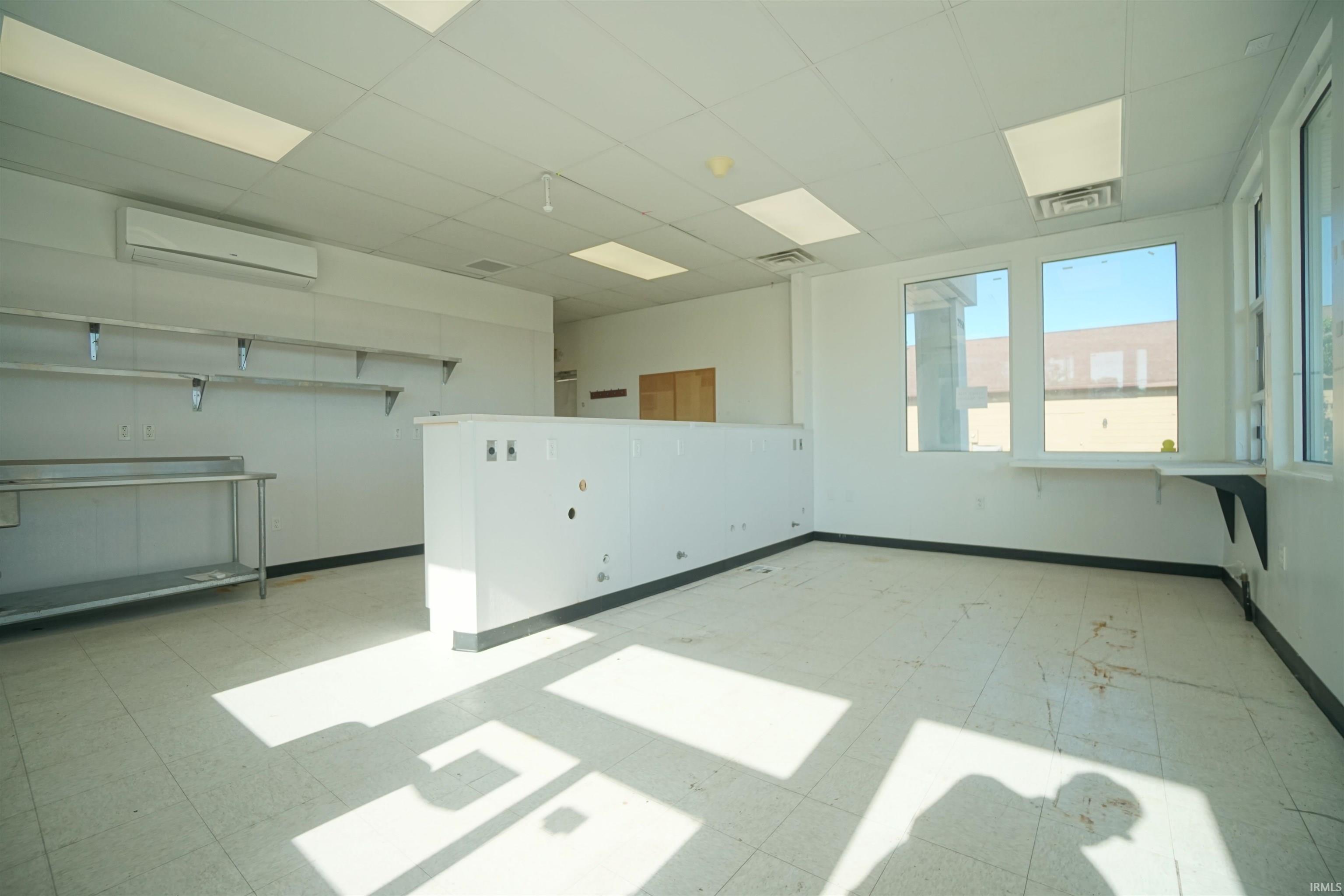 Photo 9 of 2950 Frontage Road