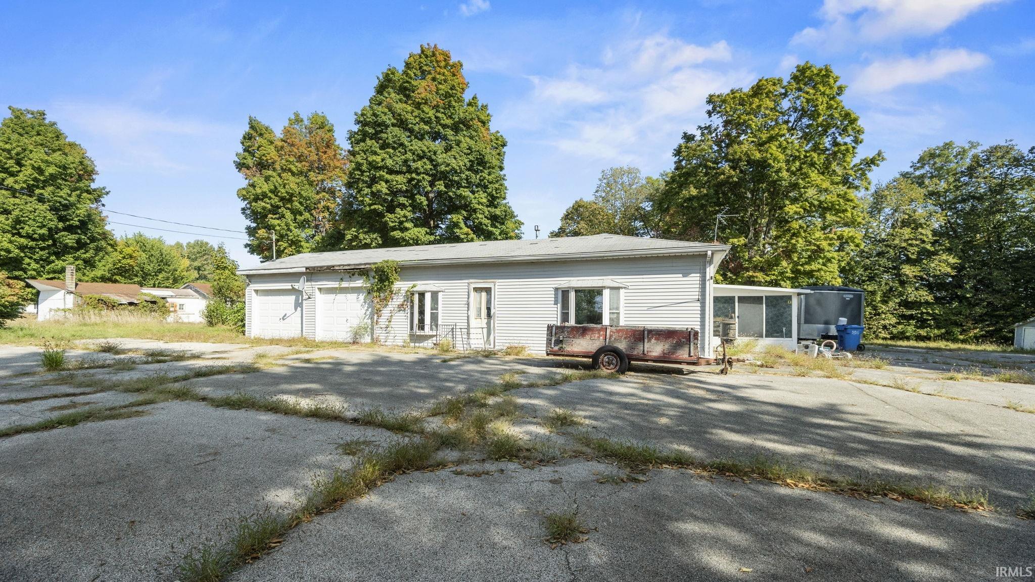 Photo 12 of 3940 W Us Highway 30