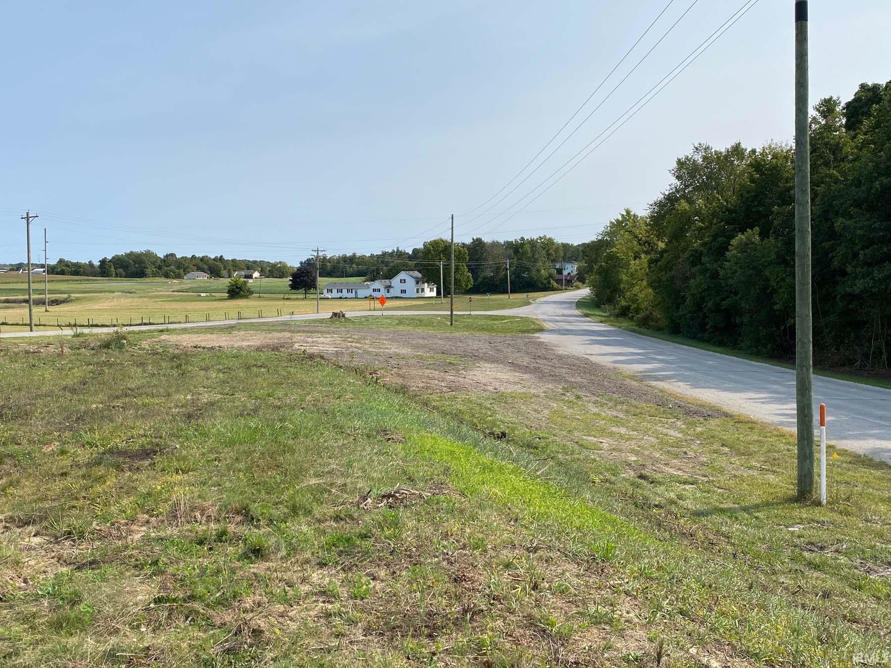 Photo 18 of 2520 W Lincolnway