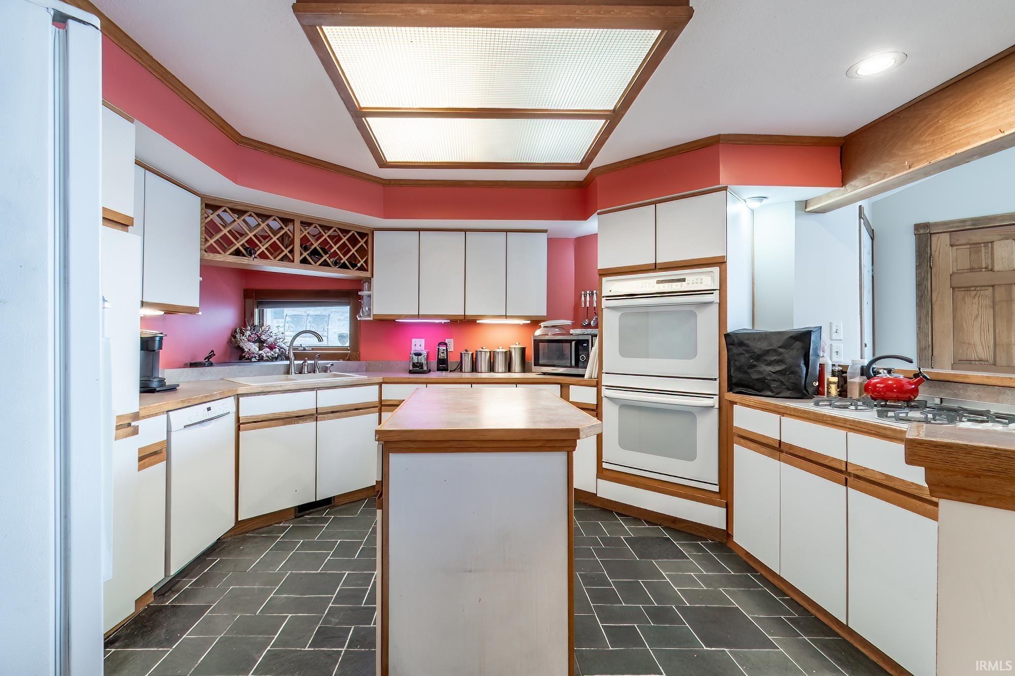 Photo 16 of 720 Ln 800 Snow Lake