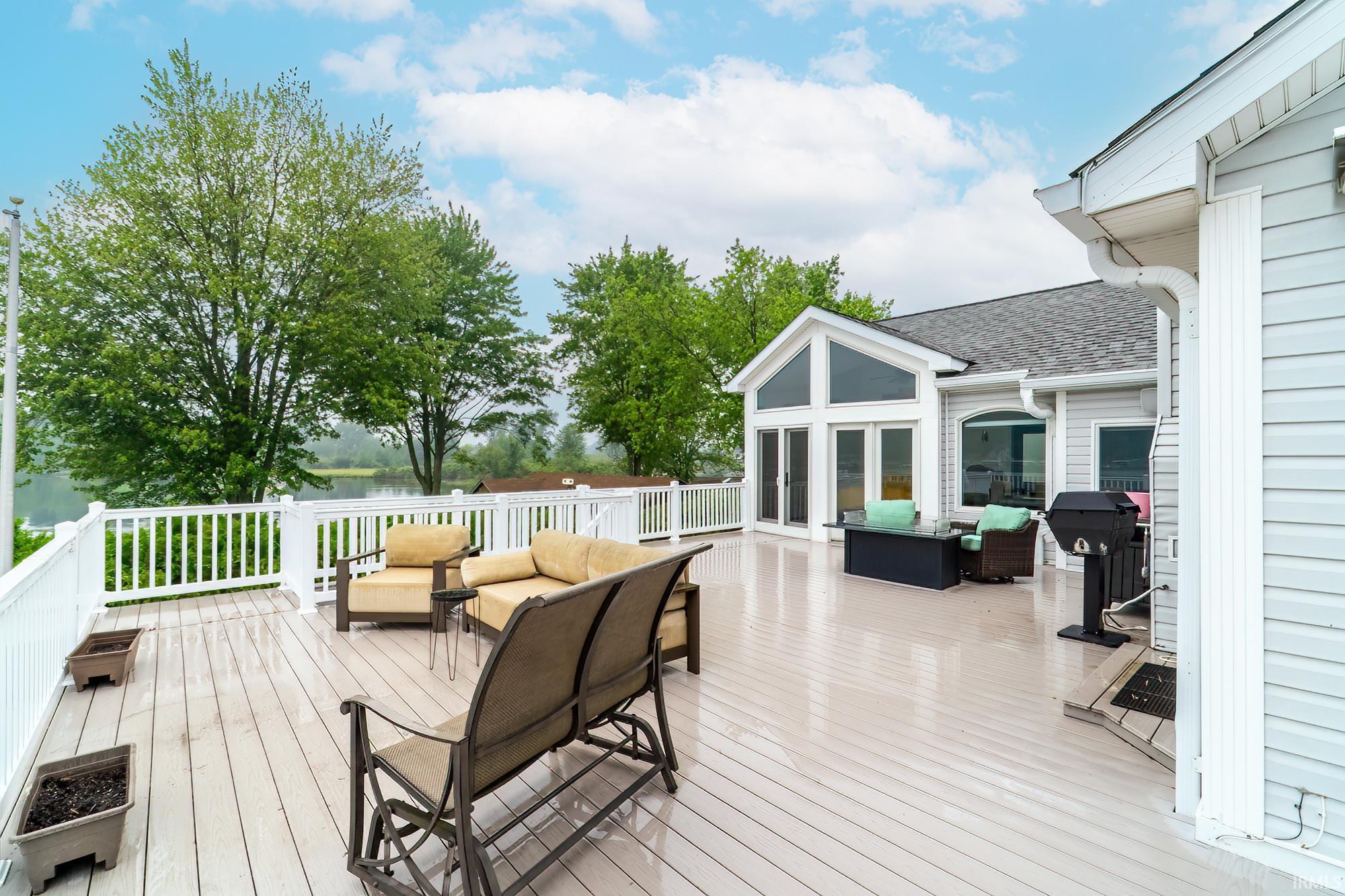 Photo 5 of 720 Ln 800 Snow Lake