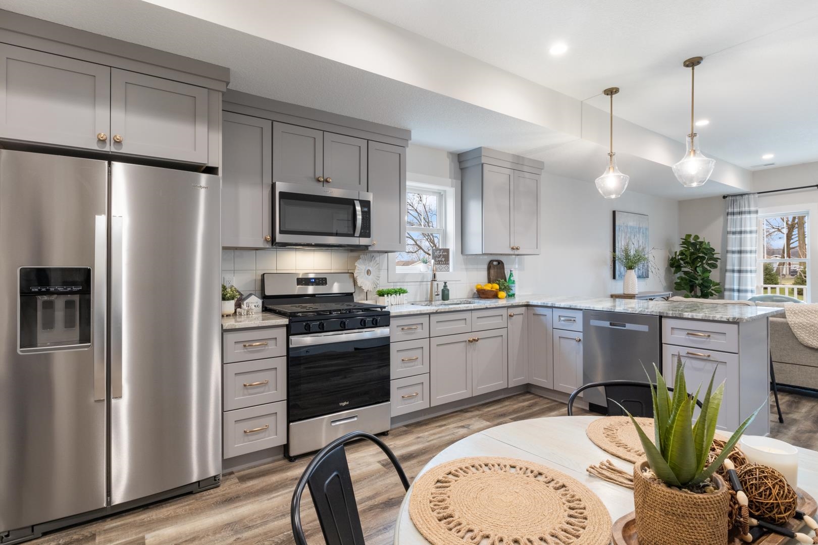 Photo 3 of 590 W Main Street