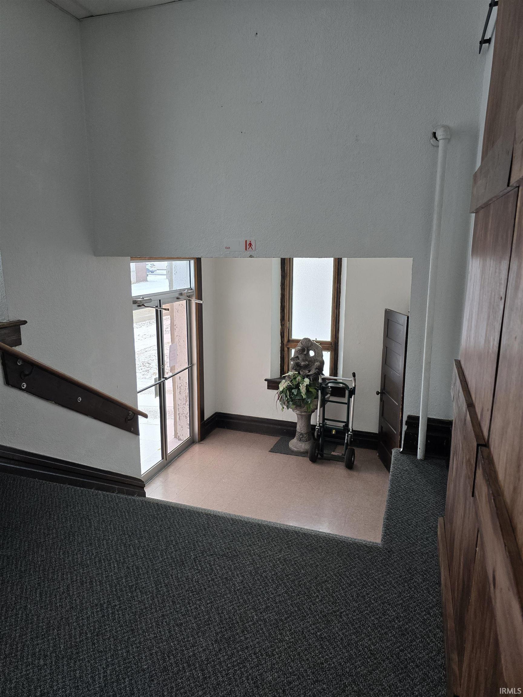 Photo 8 of 321 E Mitchell Street