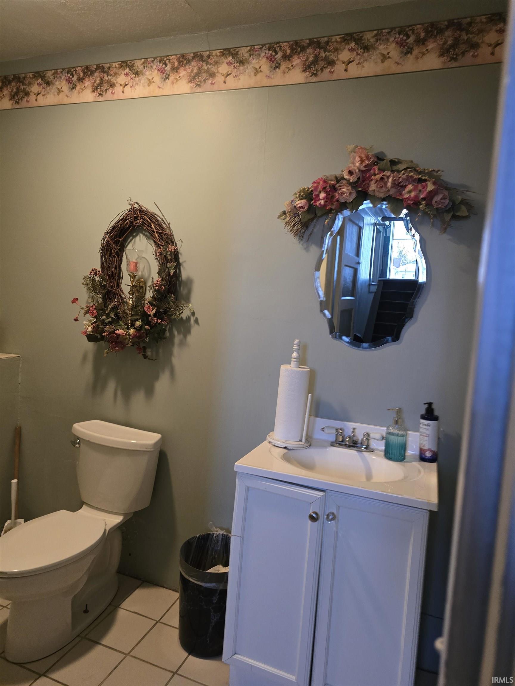 Photo 9 of 321 E Mitchell Street