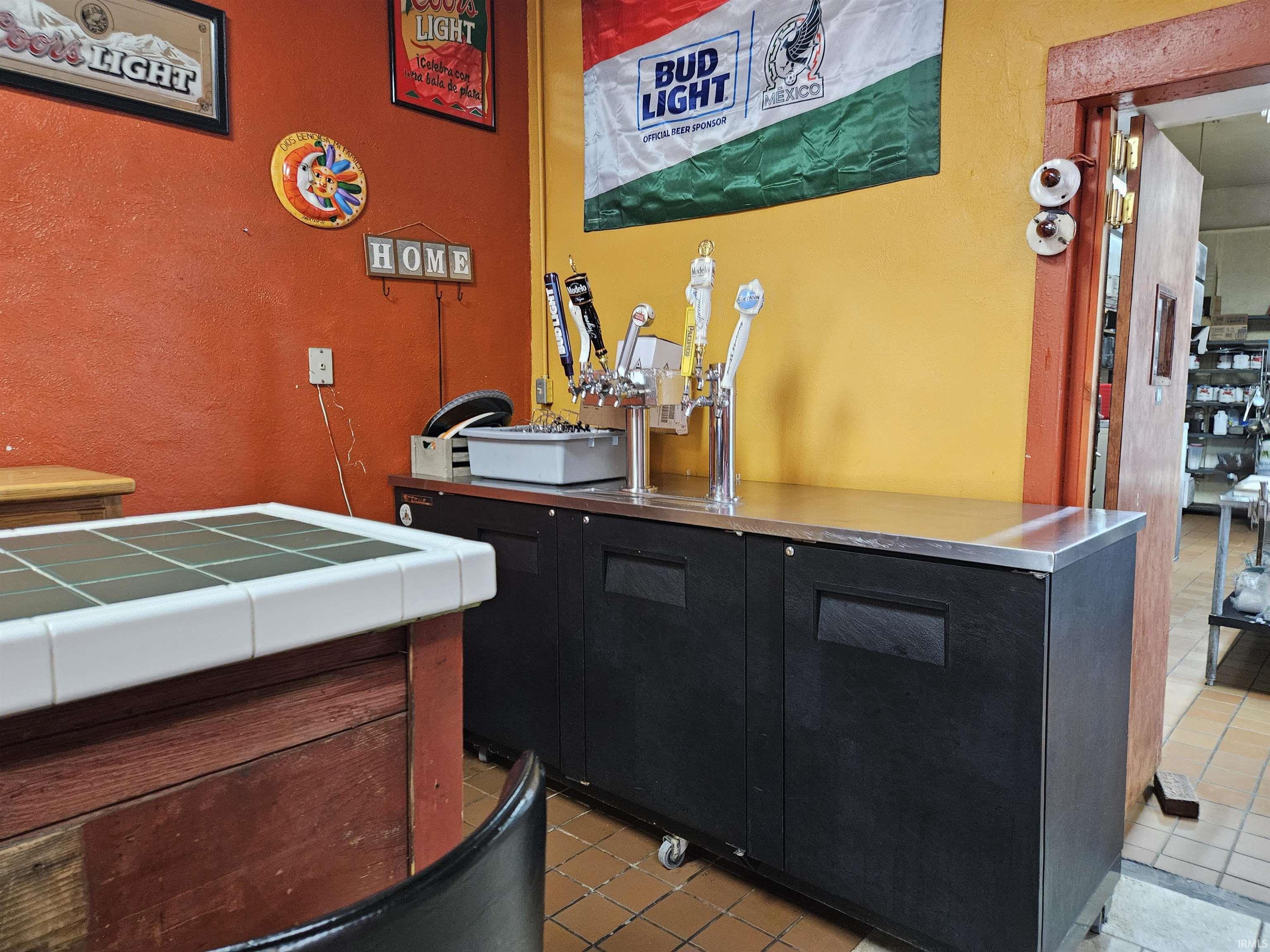 Photo 10 of 112 E Spring