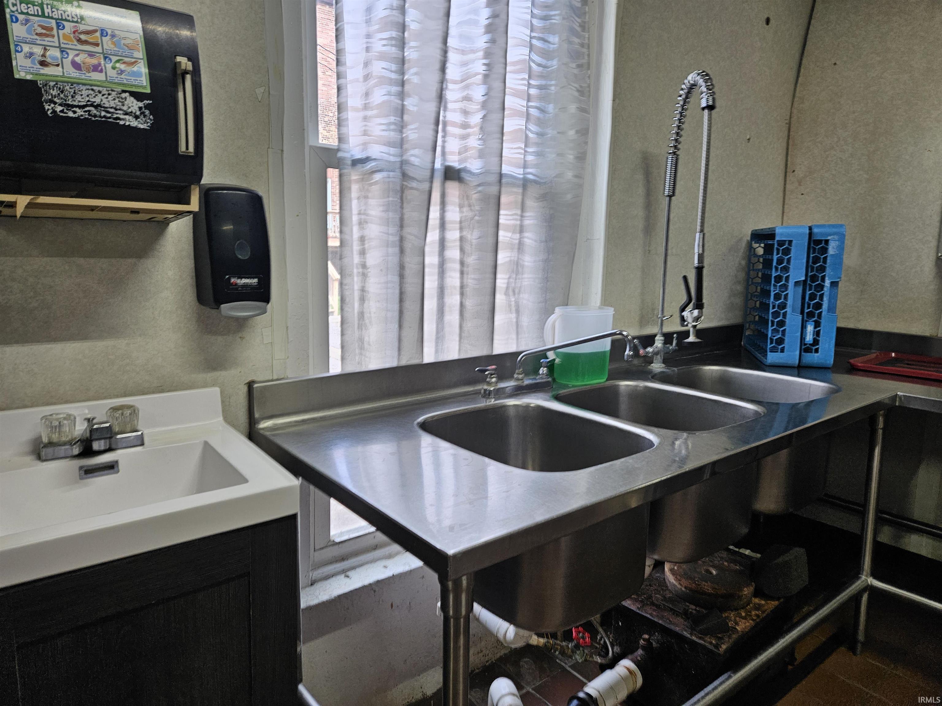 Photo 17 of 112 E Spring