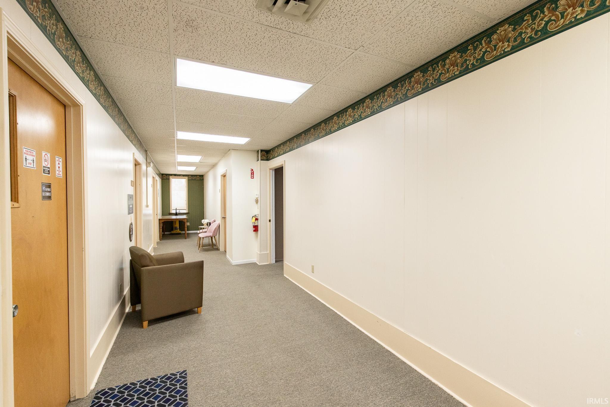 2nd Level between offices.