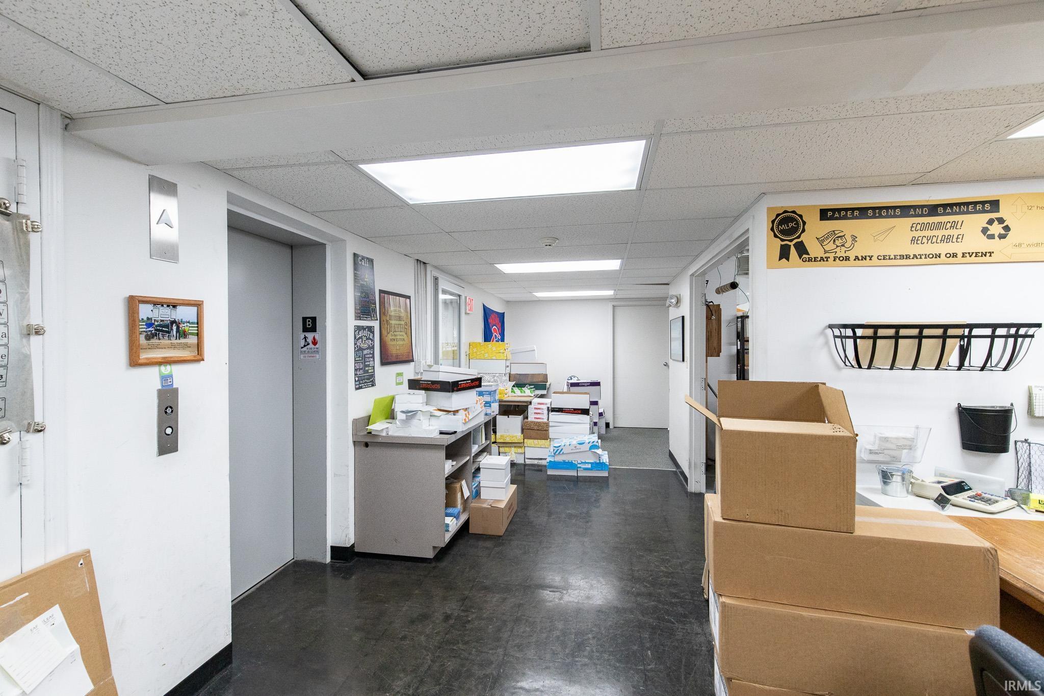 Elevator / stairs access / lobby area.