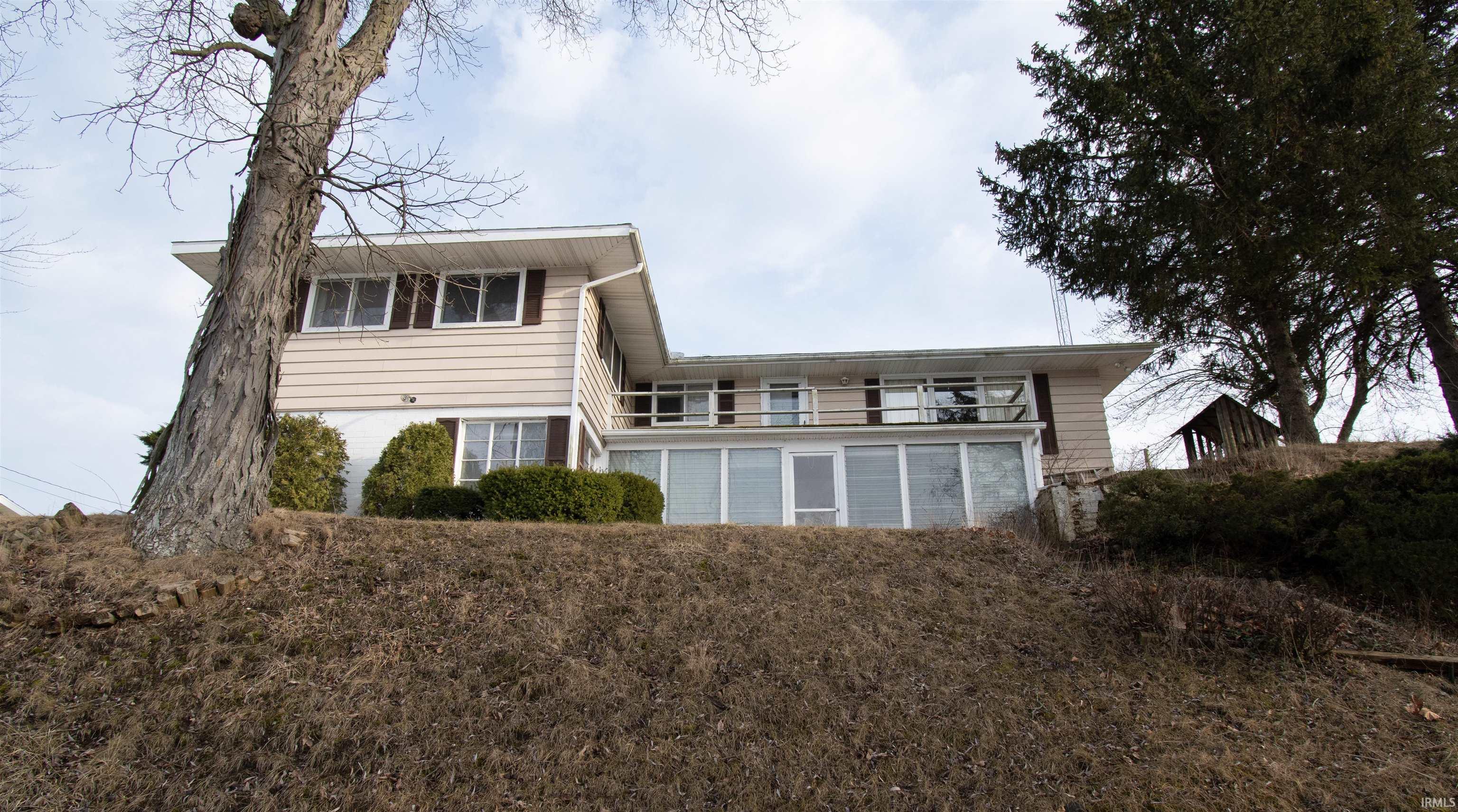 Photo 3 of 1895 W 570 N