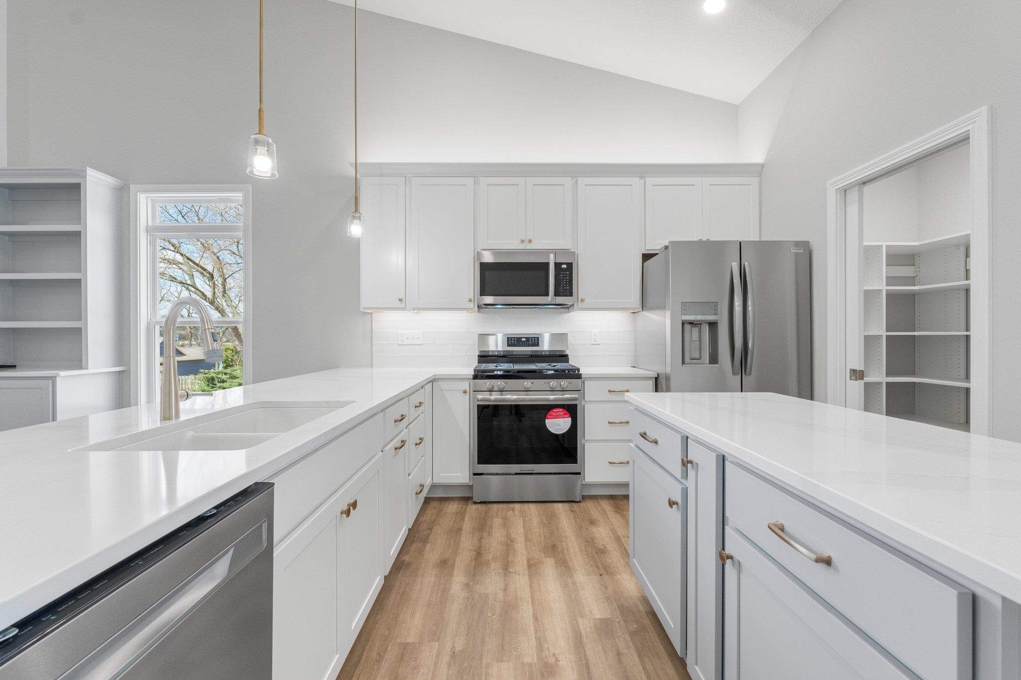 Photo 10 of 20 Ln 520 Lake James