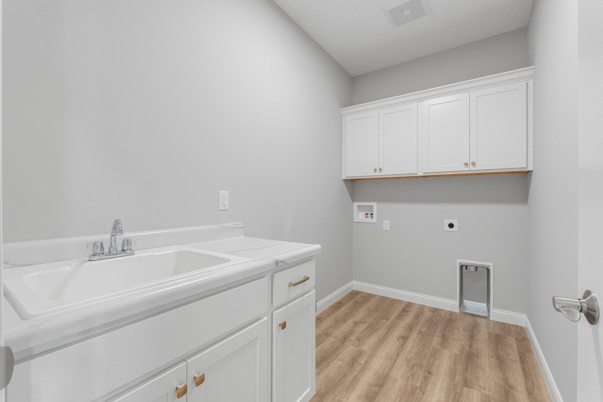 Photo 18 of 20 Ln 520 Lake James