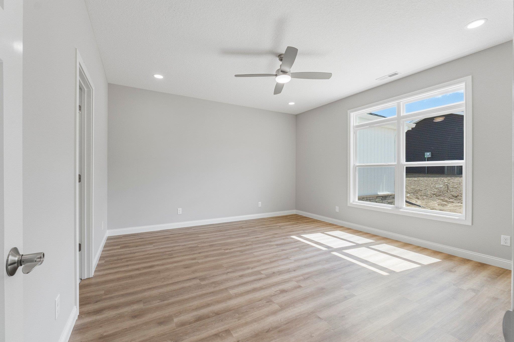 Photo 19 of 20 Ln 520 Lake James