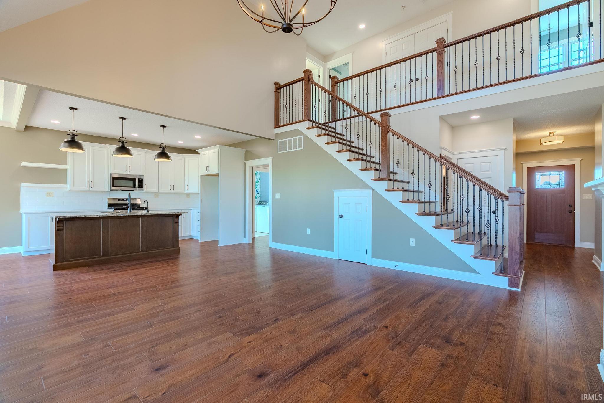 Photo 6 of 15 Creekside Lane