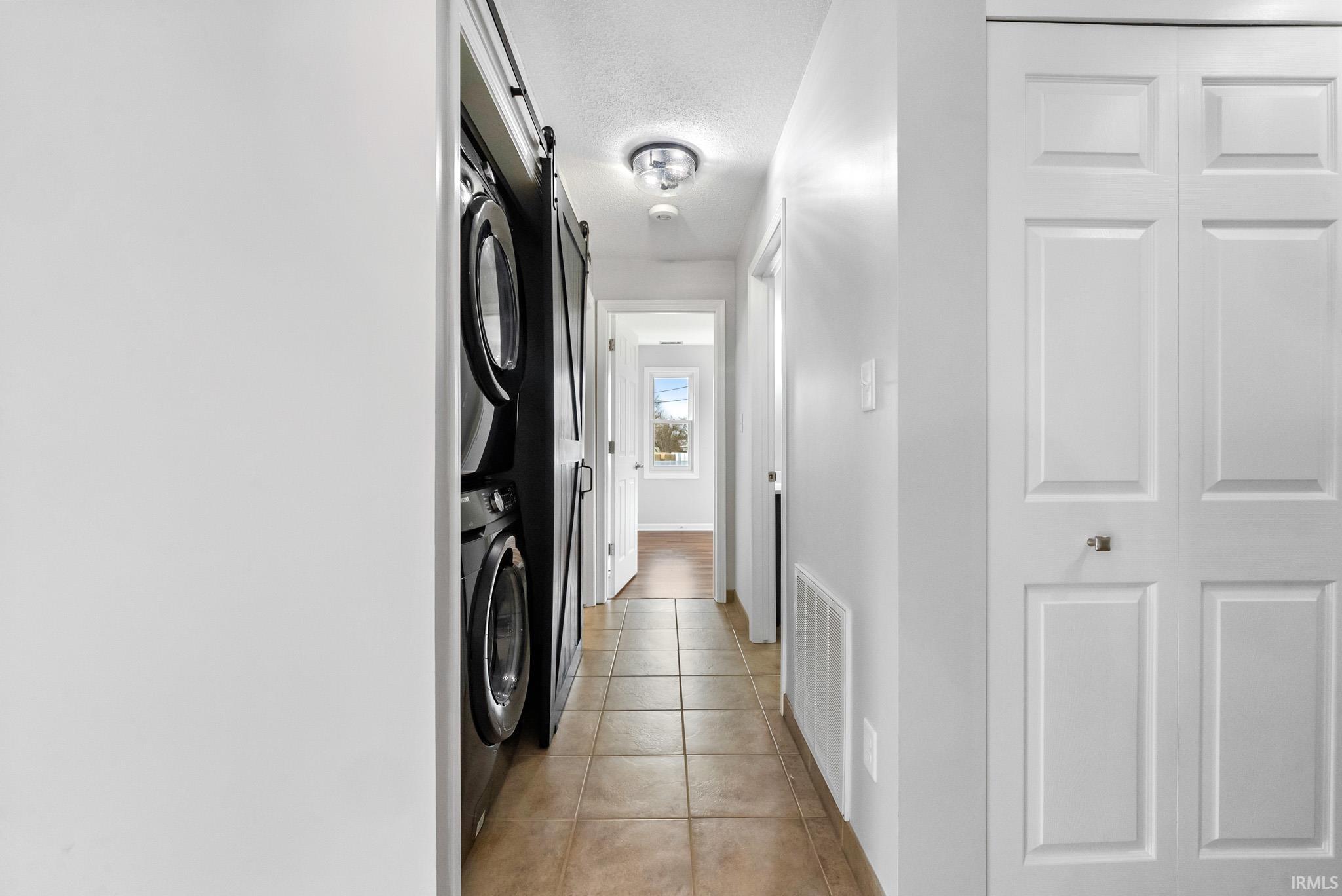 Photo 14 of 300 E Medusa Street