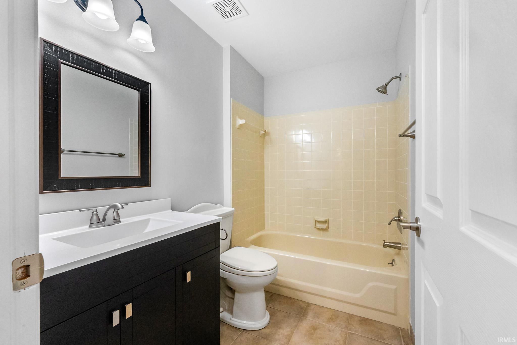 Photo 15 of 300 E Medusa Street