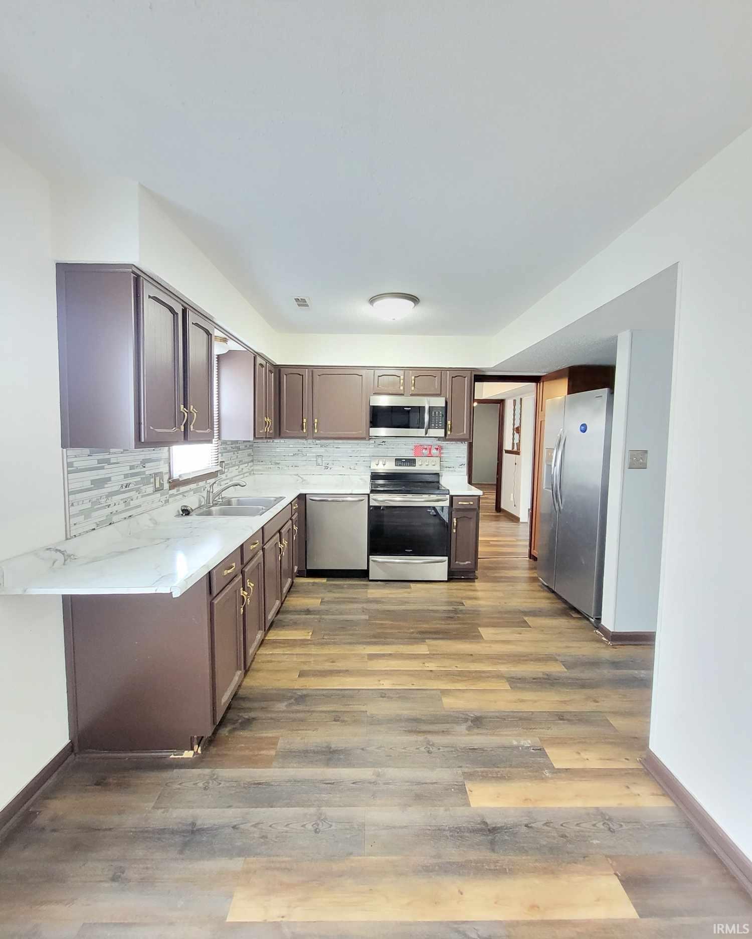 Photo 4 of 6715 Prescott Court