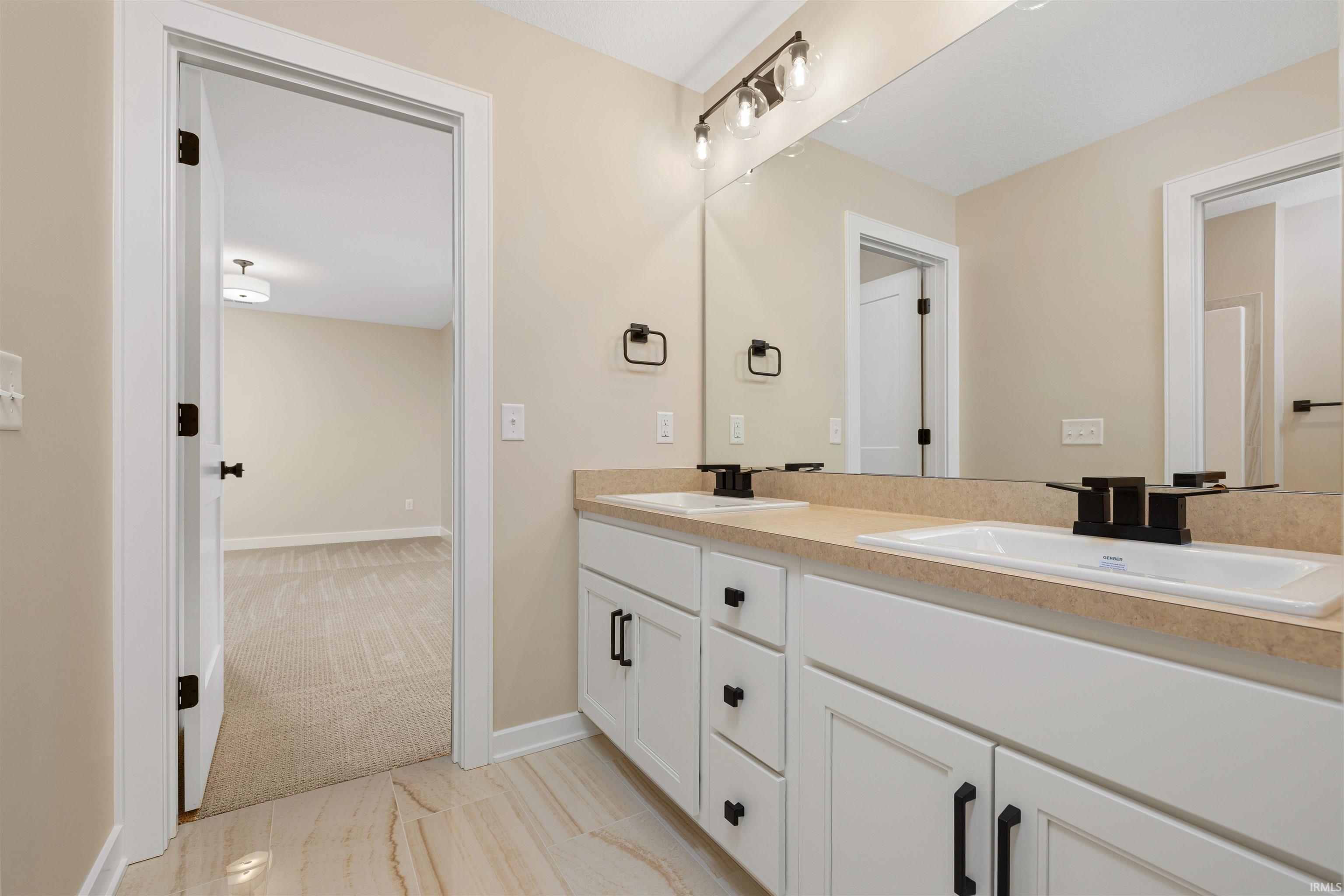 Photo 25 of 18096 Tullymore Lane