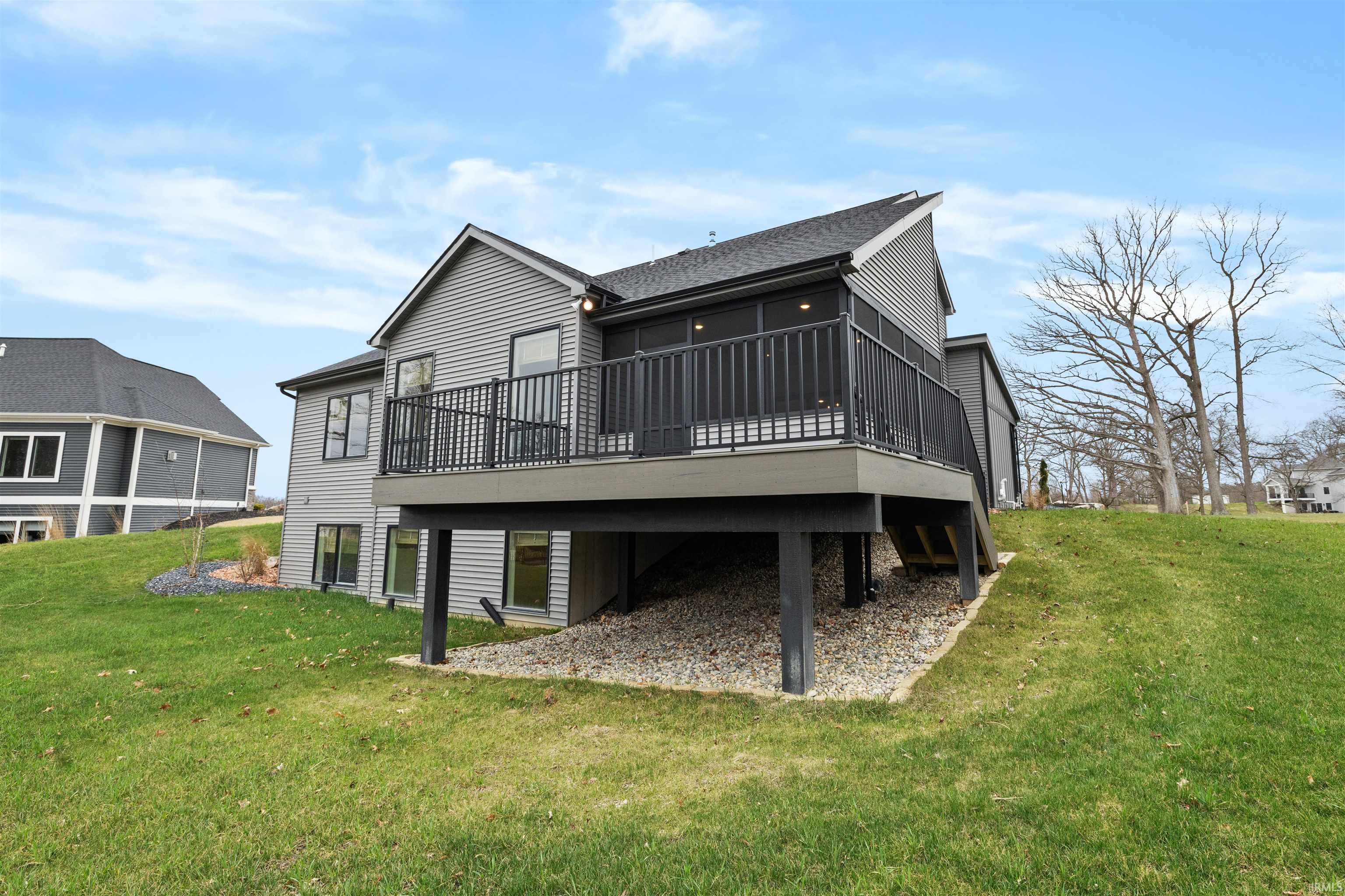 Photo 33 of 18096 Tullymore Lane